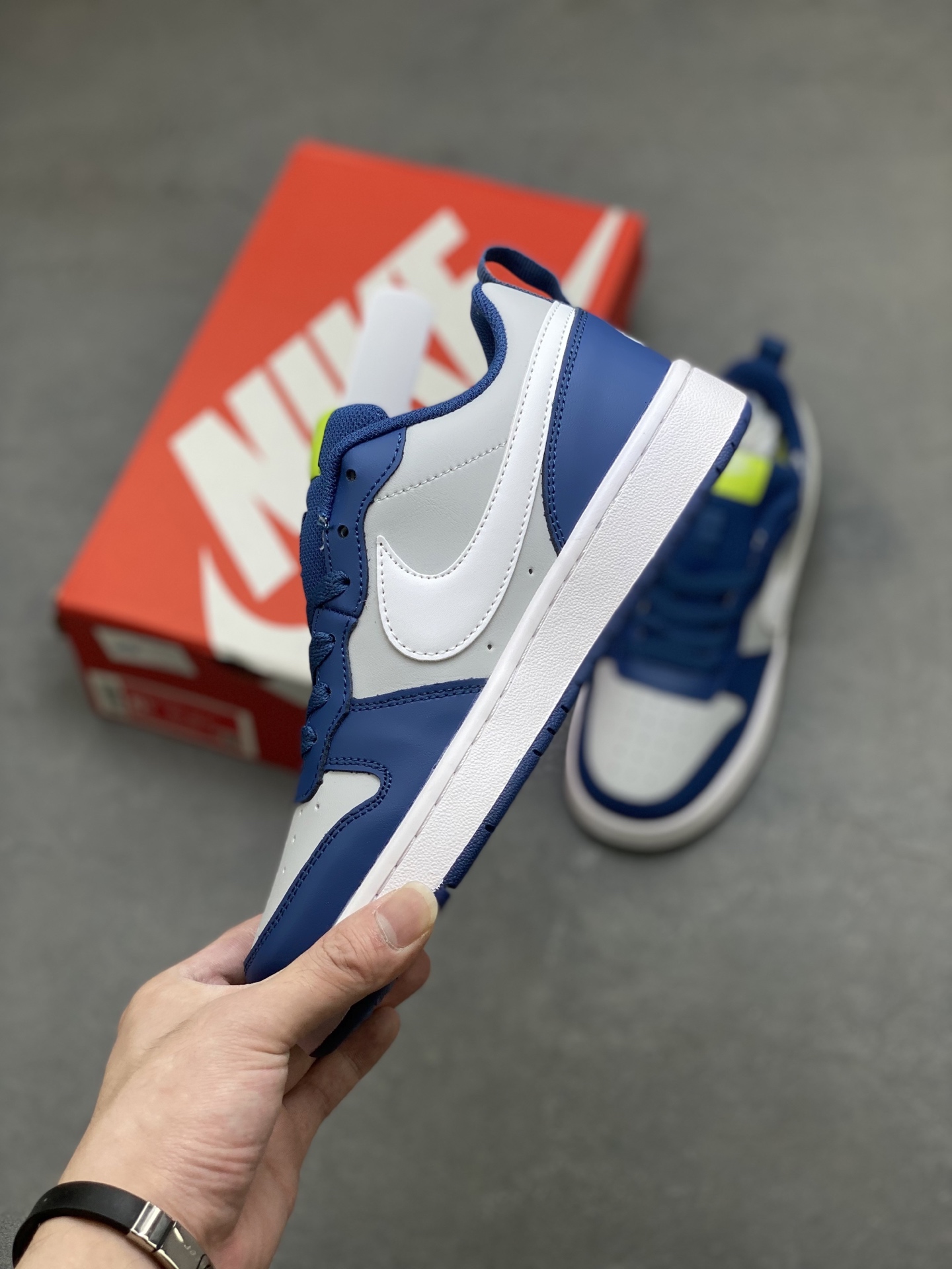 Nike Ebernon Low PRM: Classic Style, Everyday Comfort in Blue/Grey Sneaker 4 i1755712184000 6923 0 2