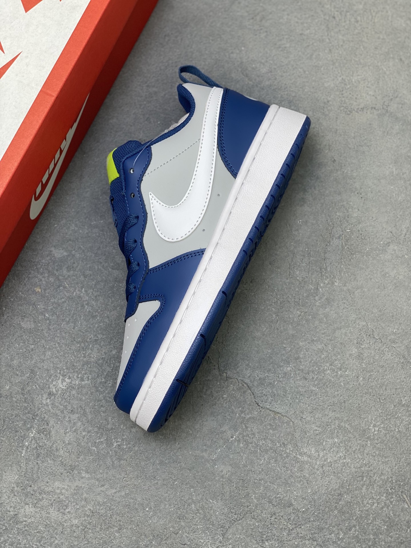 Nike Ebernon Low PRM: Classic Style, Everyday Comfort in Blue/Grey Sneaker 8 i1755712185513 3268 0 6