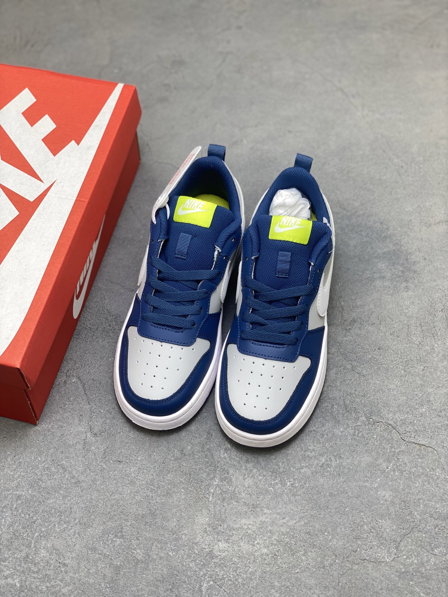 Nike Ebernon Low PRM: Classic Style, Everyday Comfort in Blue/Grey Sneaker 9 i1755712188927 224 0 7