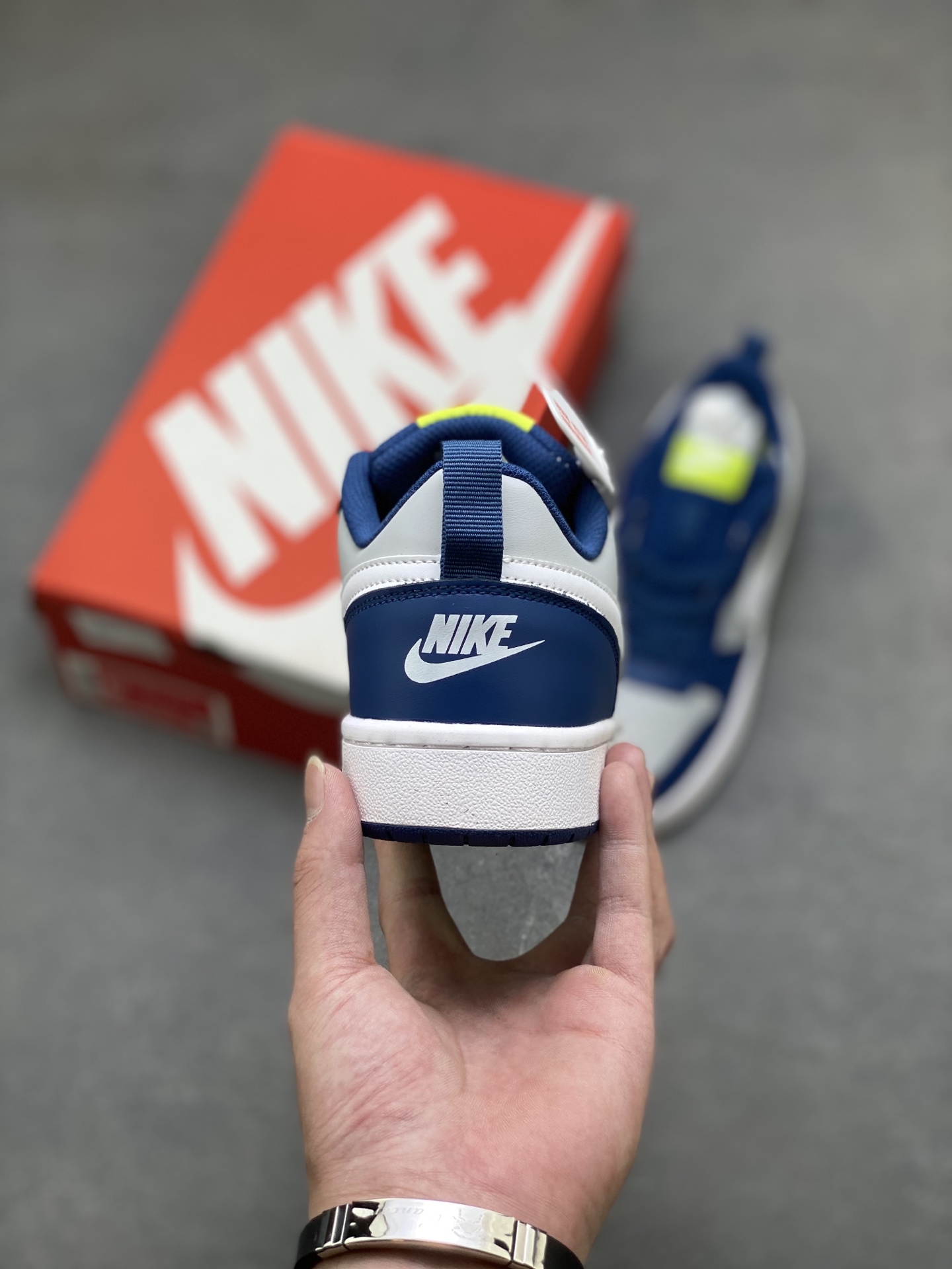 Nike Ebernon Low PRM: Classic Style, Everyday Comfort in Blue/Grey Sneaker 5 i1755712194138 7005 0 3