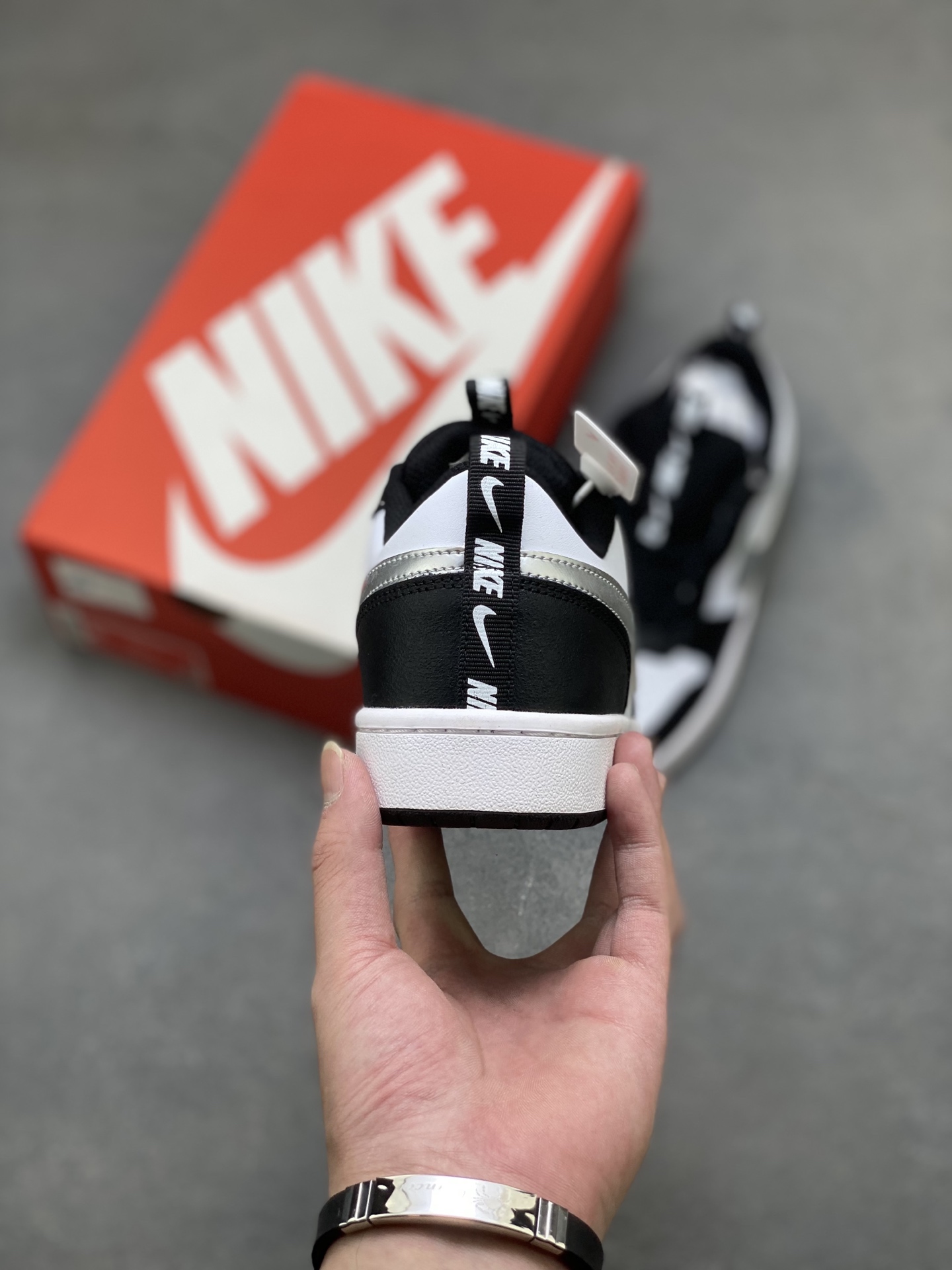 Nike Ebernon Low PRM: Classic Style, Premium Comfort - CT3964-100 5 i1755712247754 7441 0 3
