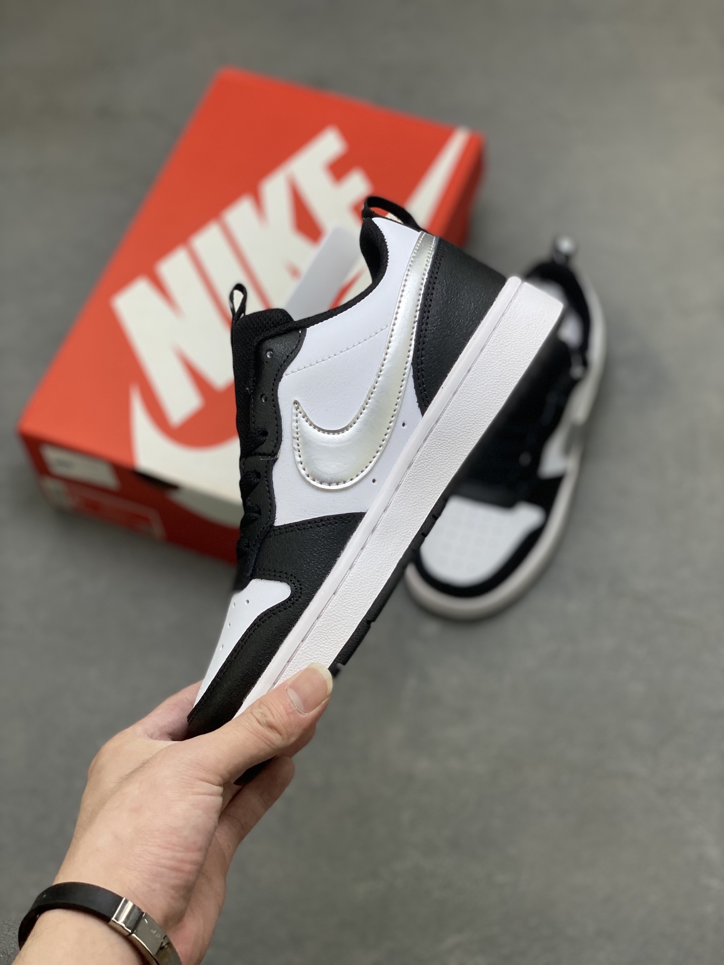 Nike Ebernon Low PRM: Classic Style, Premium Comfort - CT3964-100 4 i1755712254040 4883 0 2