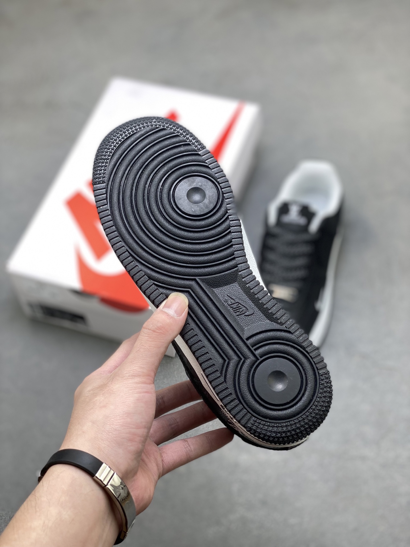 Nike Air Force 1 '07 Low Black Custom Sneakers with Louis Vuitton Detailing 7 i1755798342672 2473 0 5