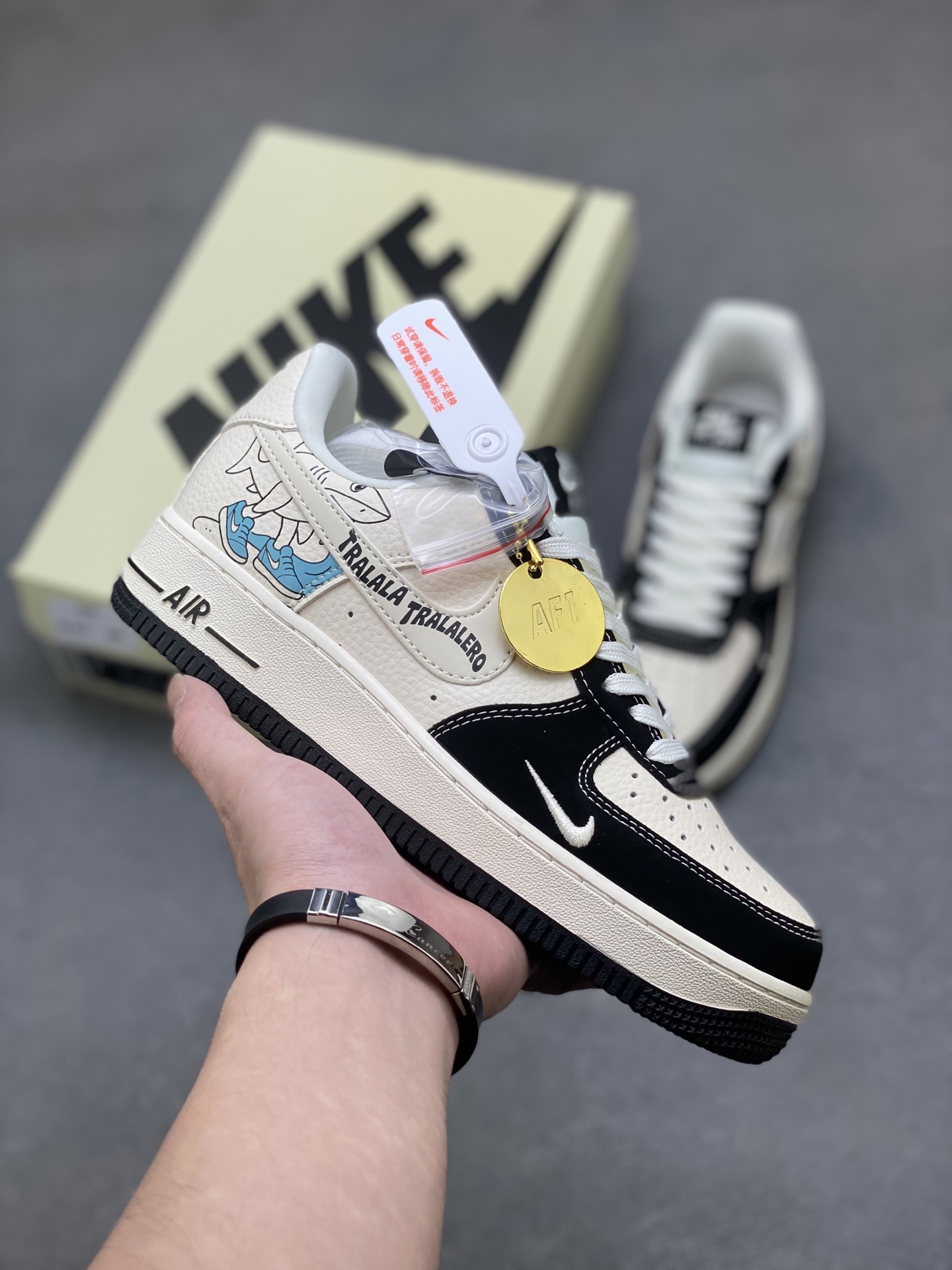 Nike Air Force 1 '07 Low Sneakers Limited Edition - DD8912-316 2 i1755798381965 3479 0 0