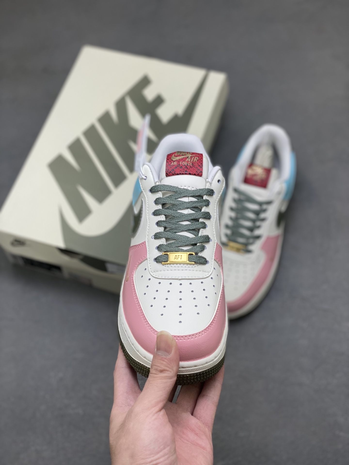 Nike Air Force 1 '07 Low Limited Edition Sneakers - HV5979-130 3 i1755798431634 2470 0 1