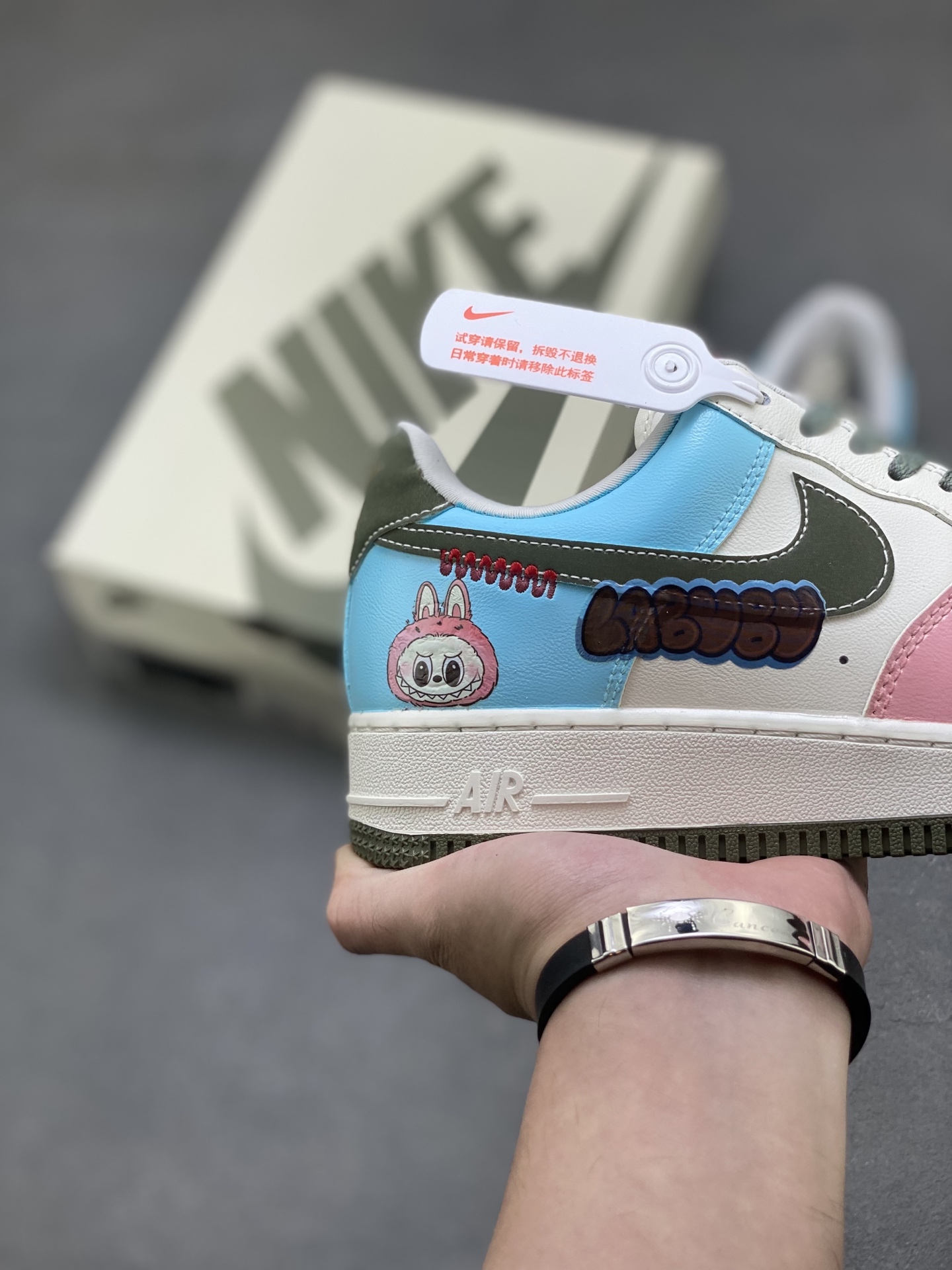 Nike Air Force 1 '07 Low Limited Edition Sneakers - HV5979-130 6 i1755798432520 5980 0 4