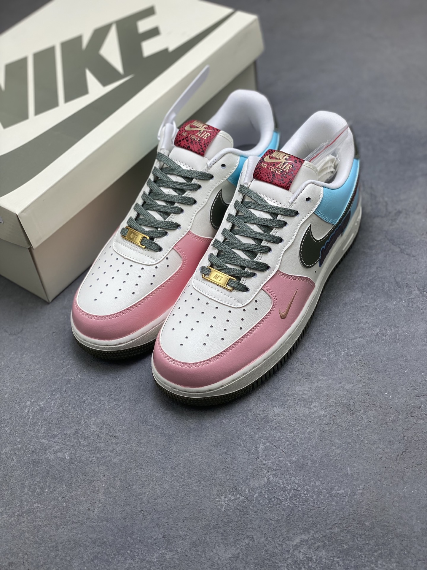 Nike Air Force 1 '07 Low Limited Edition Sneakers - HV5979-130 9 i1755798442538 5232 0 7
