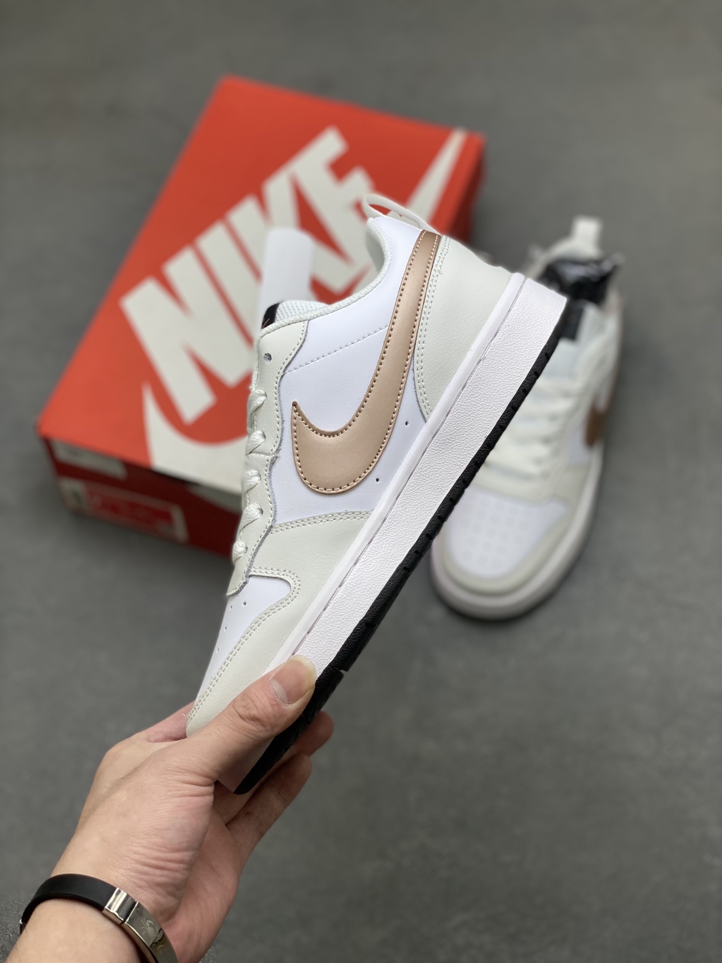 Nike Ebernon Low PRM Sneaker - Versatile, Breathable, and Comfortable Shoes 4 i1755798551956 4666 0 2