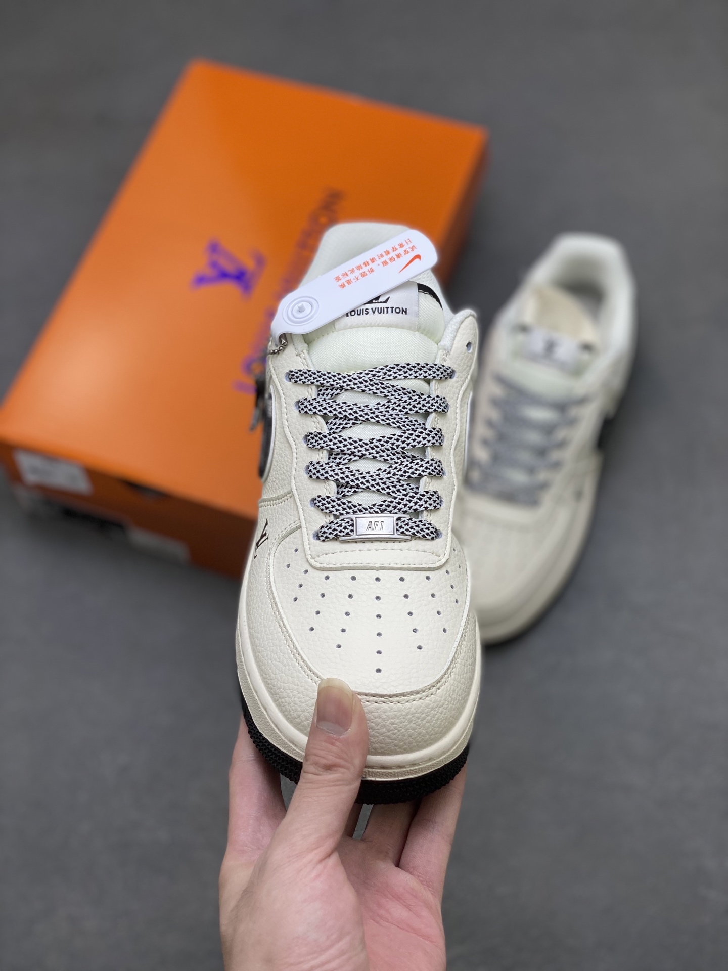 Nike Air Force 1 Low Louis Vuitton Custom Sneakers Limited Edition 3 i1755879011087 4274 0 1