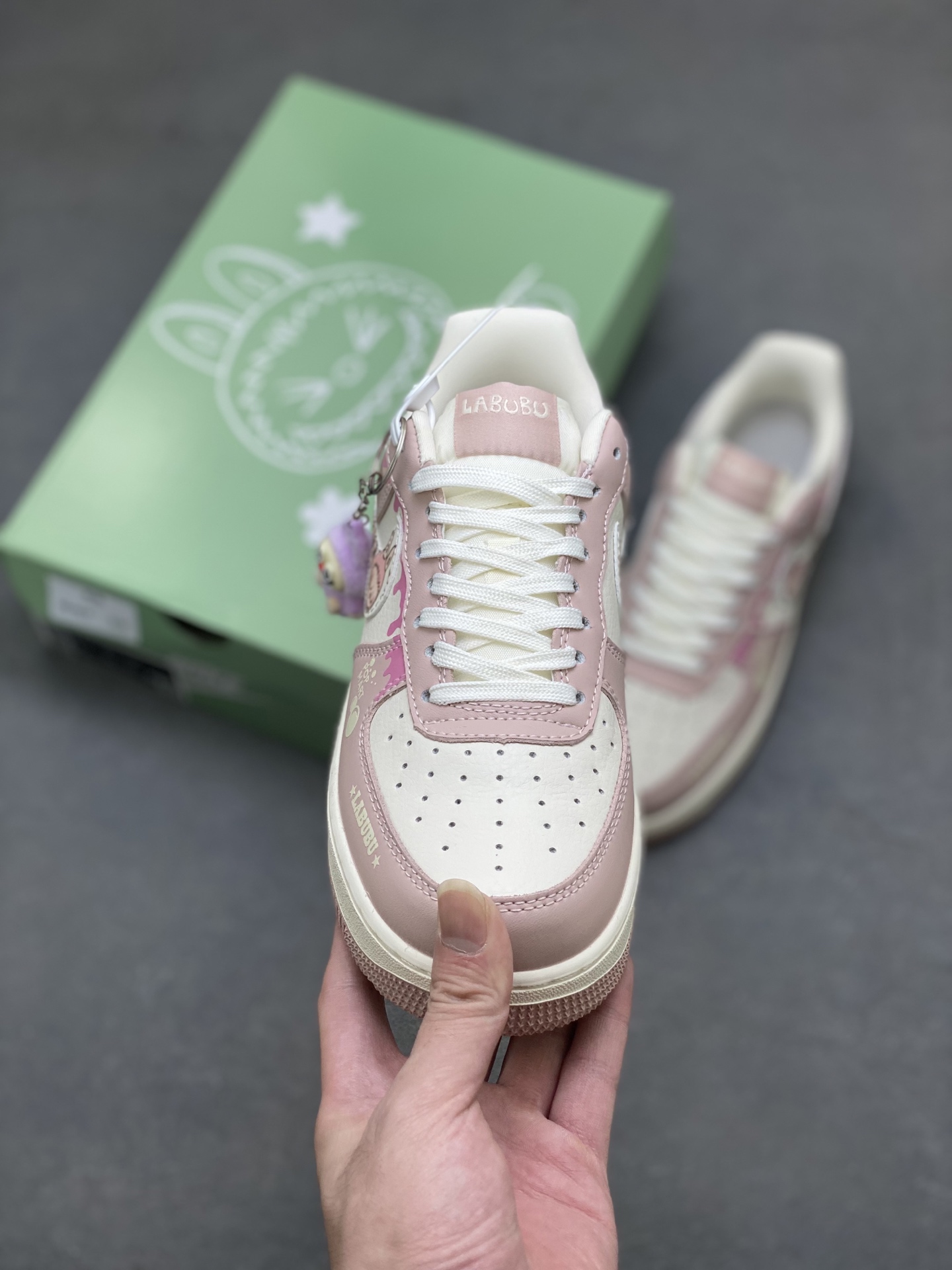 Nike Air Force 1 '07 Low Pink Cartoon Sneakers Limited Edition 3 i1755879204881 2446 0 1