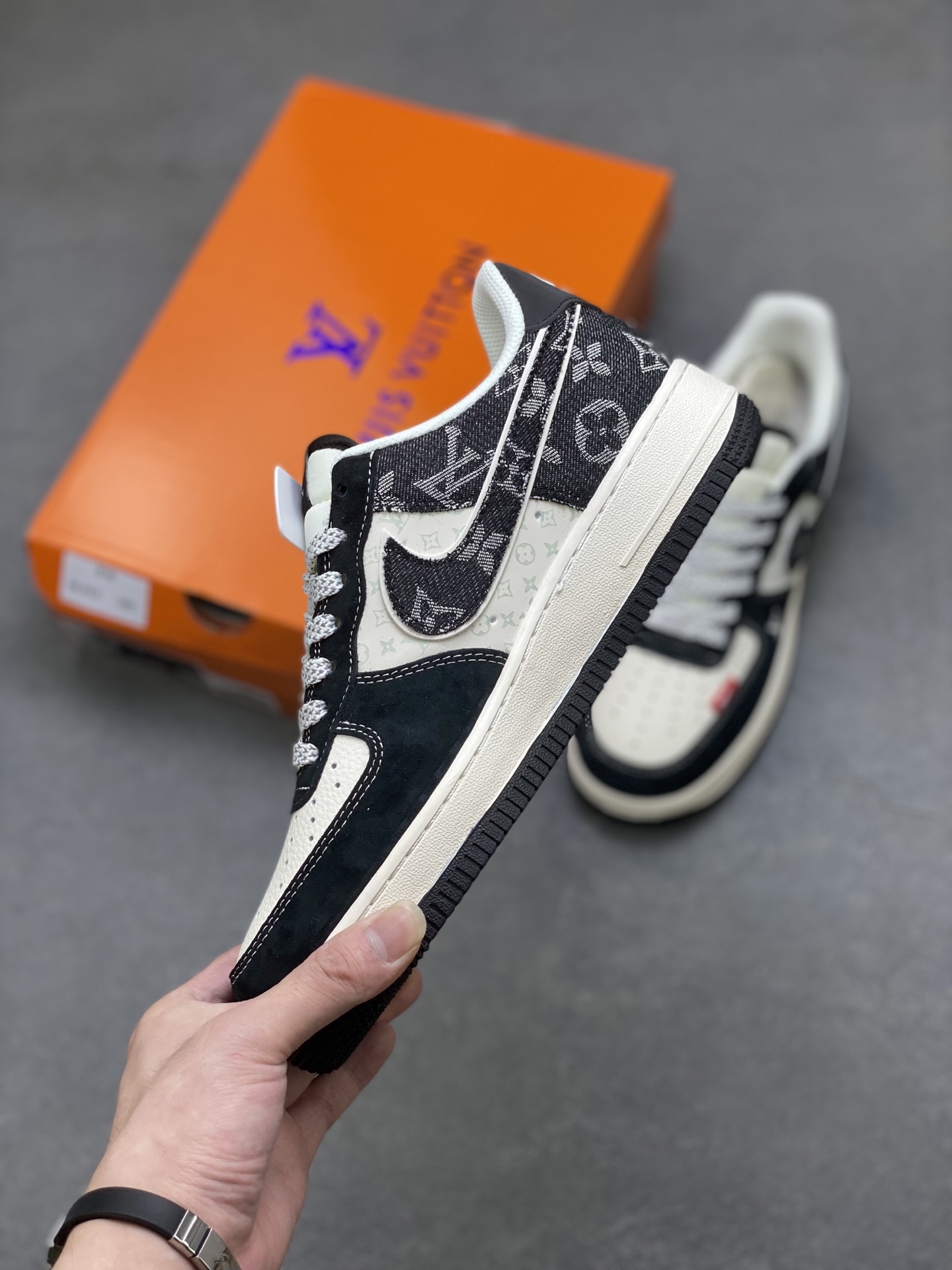 Nike Air Force 1 '07 Low Sneakers - Limited Edition Design 4 i1755965043262 3346 0 2