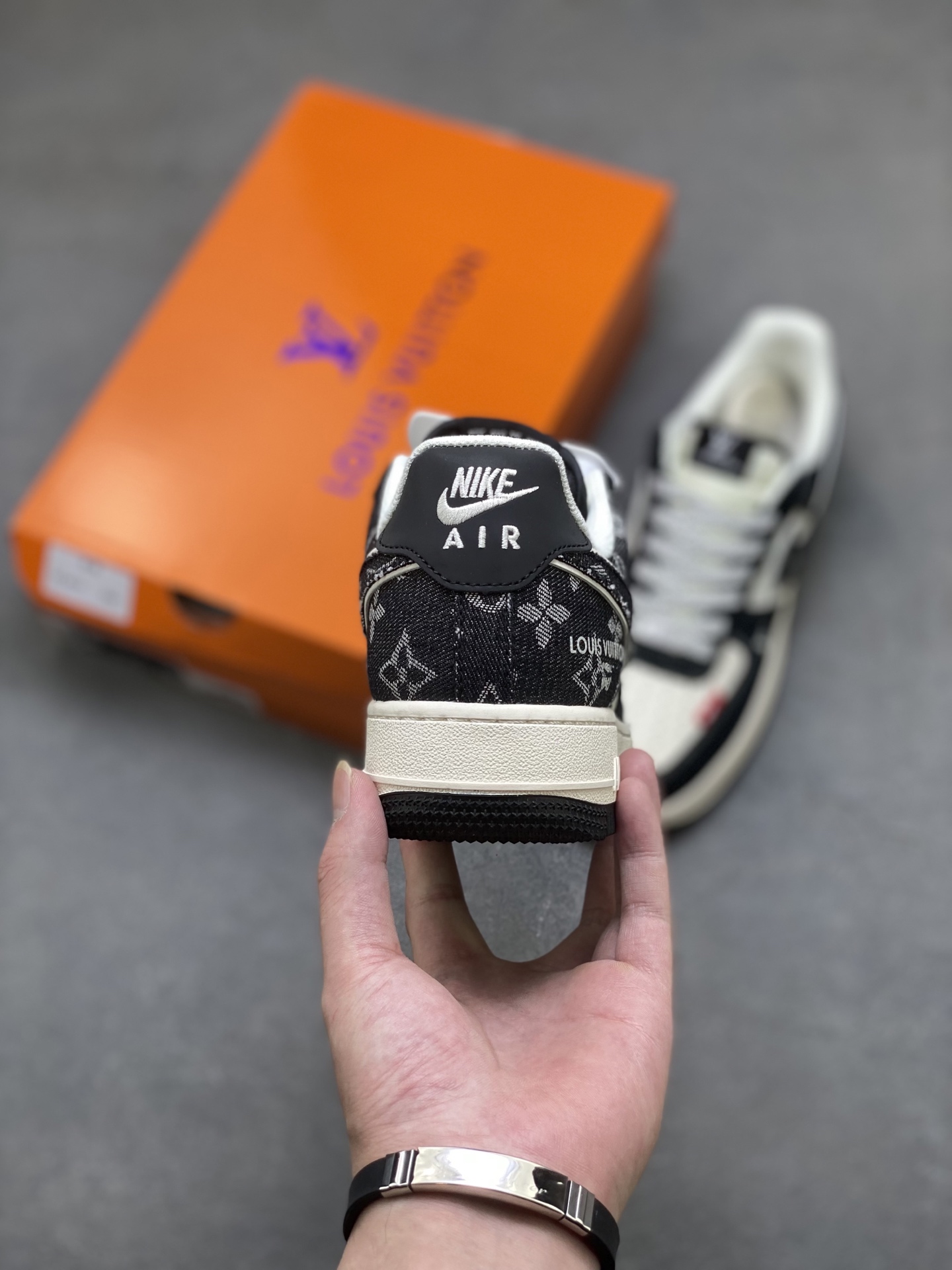 Nike Air Force 1 '07 Low Sneakers - Limited Edition Design 5 i1755965044042 7627 0 3