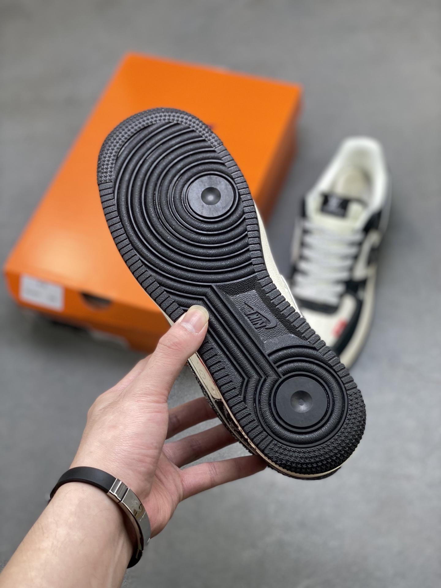Nike Air Force 1 '07 Low Sneakers - Limited Edition Design 7 i1755965044816 5286 0 5