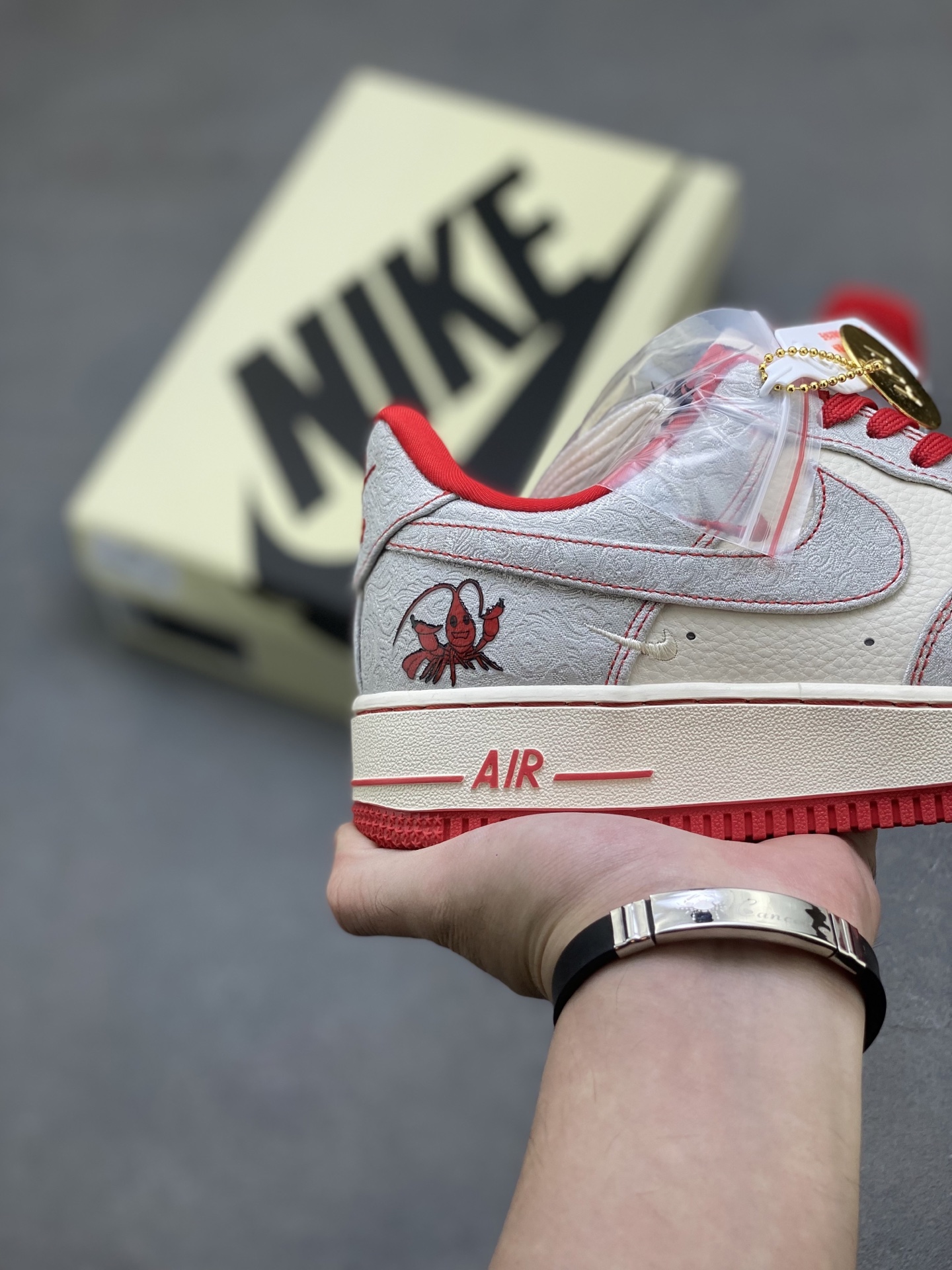 Nike Air Force 1 '07 Low Limited Edition Sneakers - Chili Pepper Accents 6 i1756137756345 9639 0 4