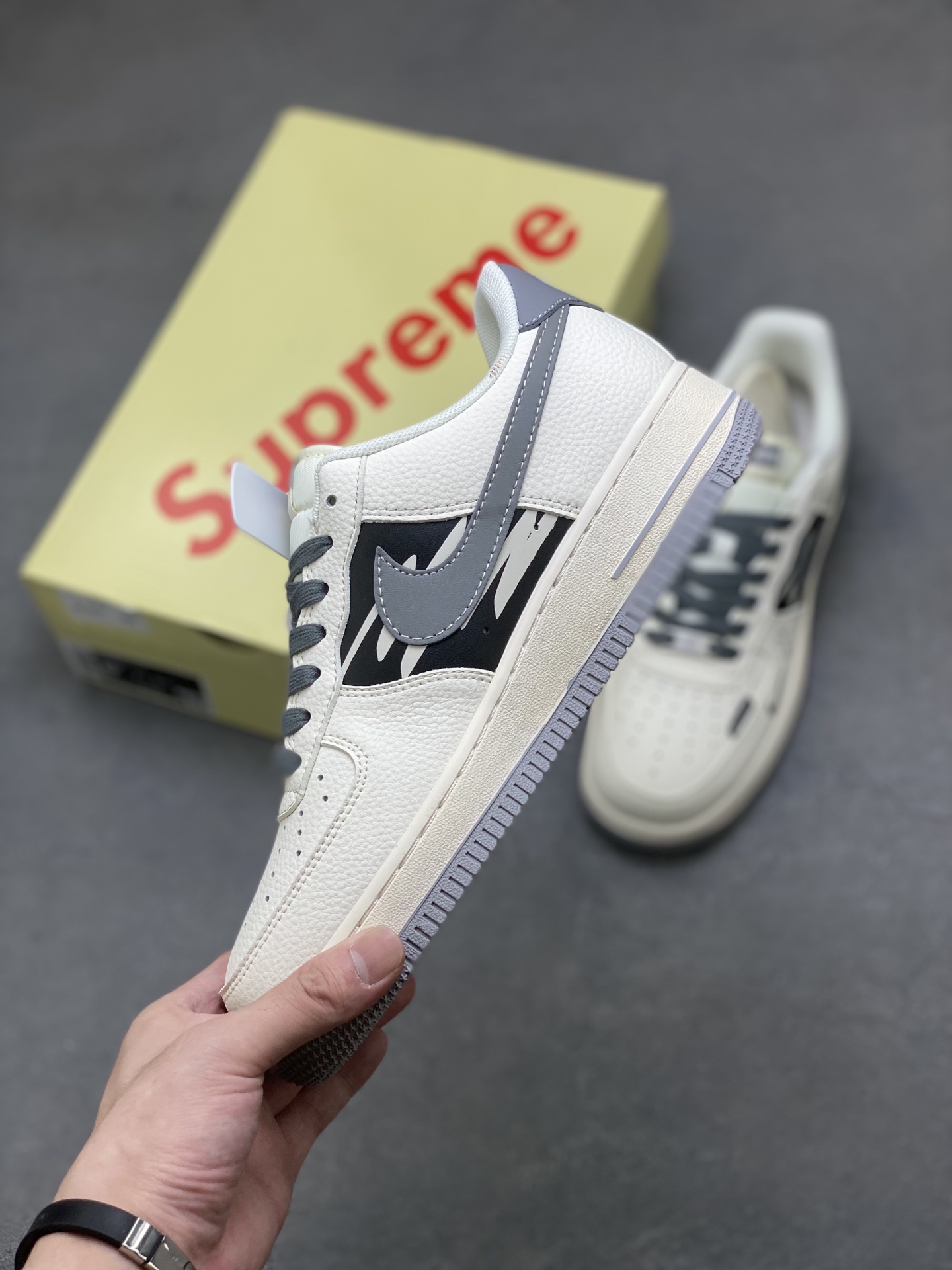 Nike Air Force 1 '07 Low Sneakers - Limited Edition, Supreme Collaboration 4 i1756225695175 2694 0 2