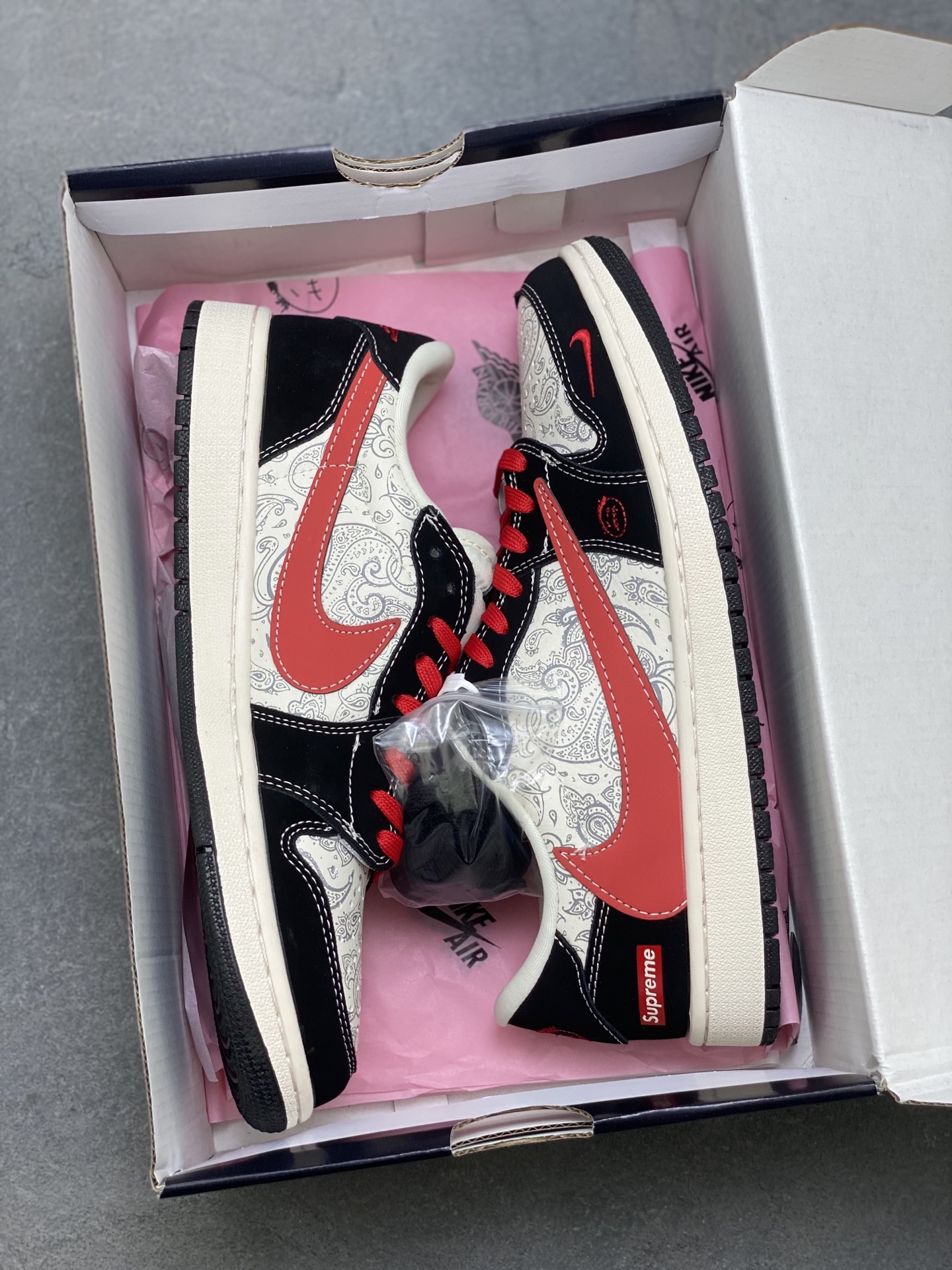 Air Jordan 1 Low Travis Scott Fragment Design Collaboration Sneakers 9 i1756226356111 881 0 8