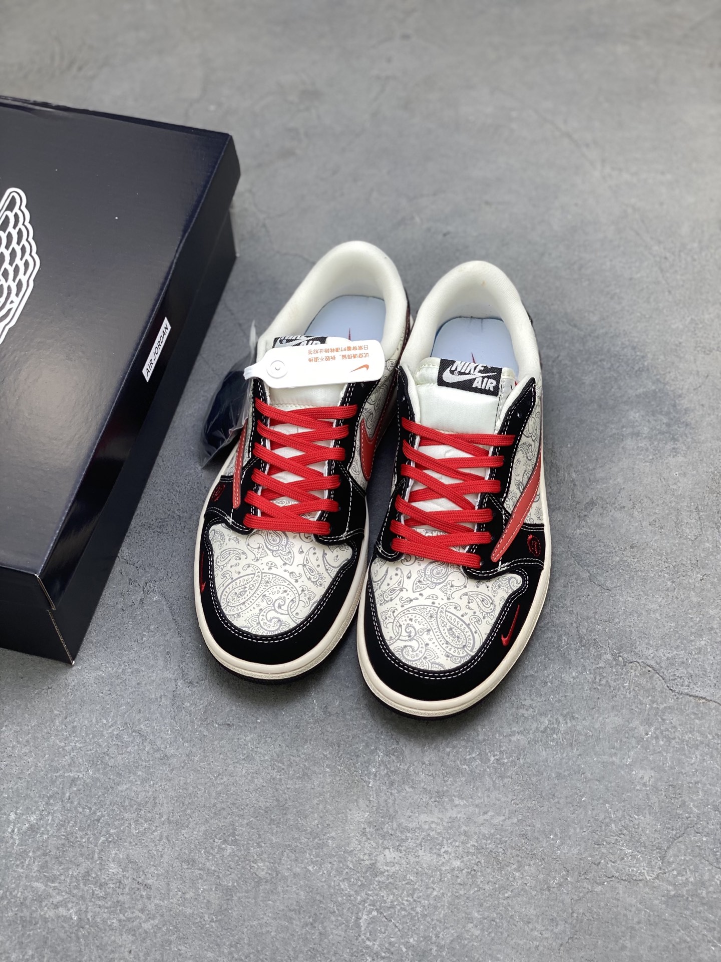 Air Jordan 1 Low Travis Scott Fragment Design Collaboration Sneakers 8 i1756226356340 6924 0 7