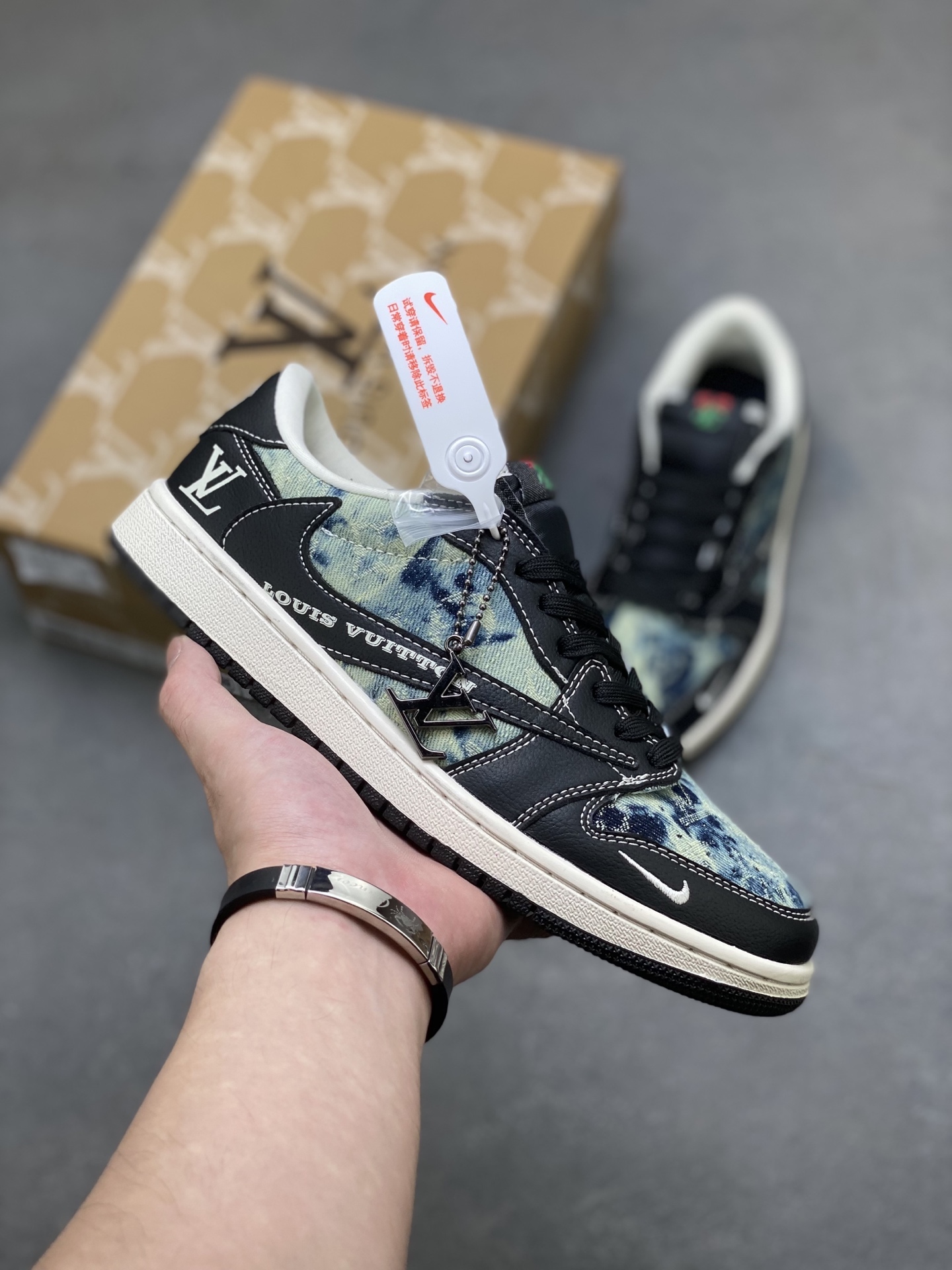 Air Jordan 1 Low Louis Vuitton x Travis Scott, Stylish Sneakers 1 i1756226384716 5080 0 0