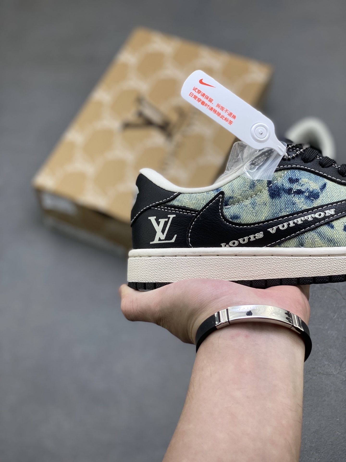 Air Jordan 1 Low Louis Vuitton x Travis Scott, Stylish Sneakers 5 i1756226396467 6776 0 4