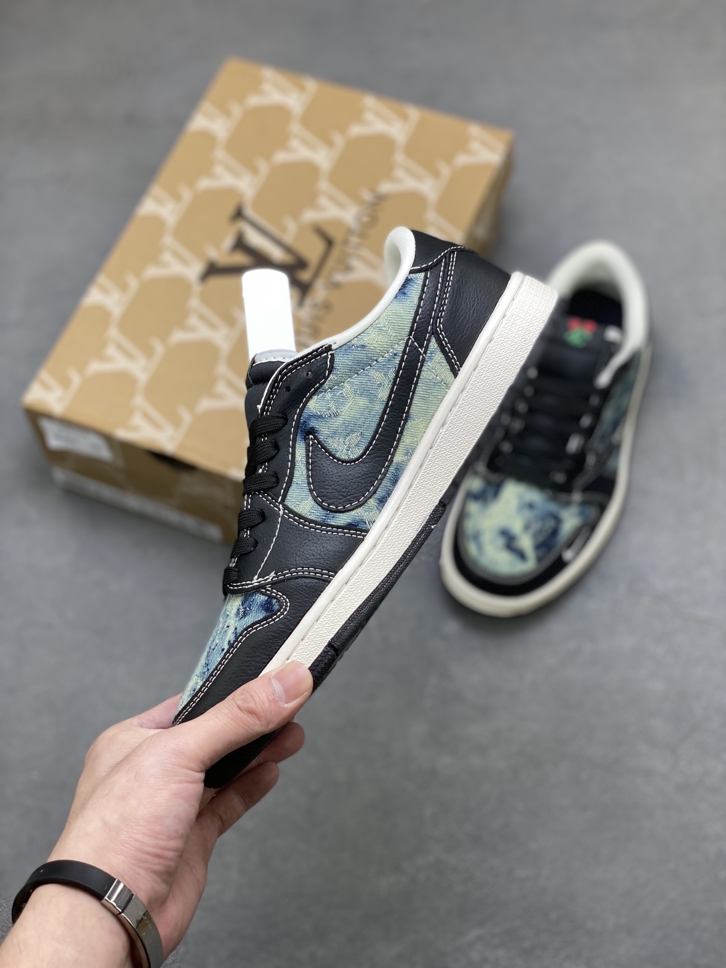 Air Jordan 1 Low Louis Vuitton x Travis Scott, Stylish Sneakers 3 i1756226396492 9013 0 2