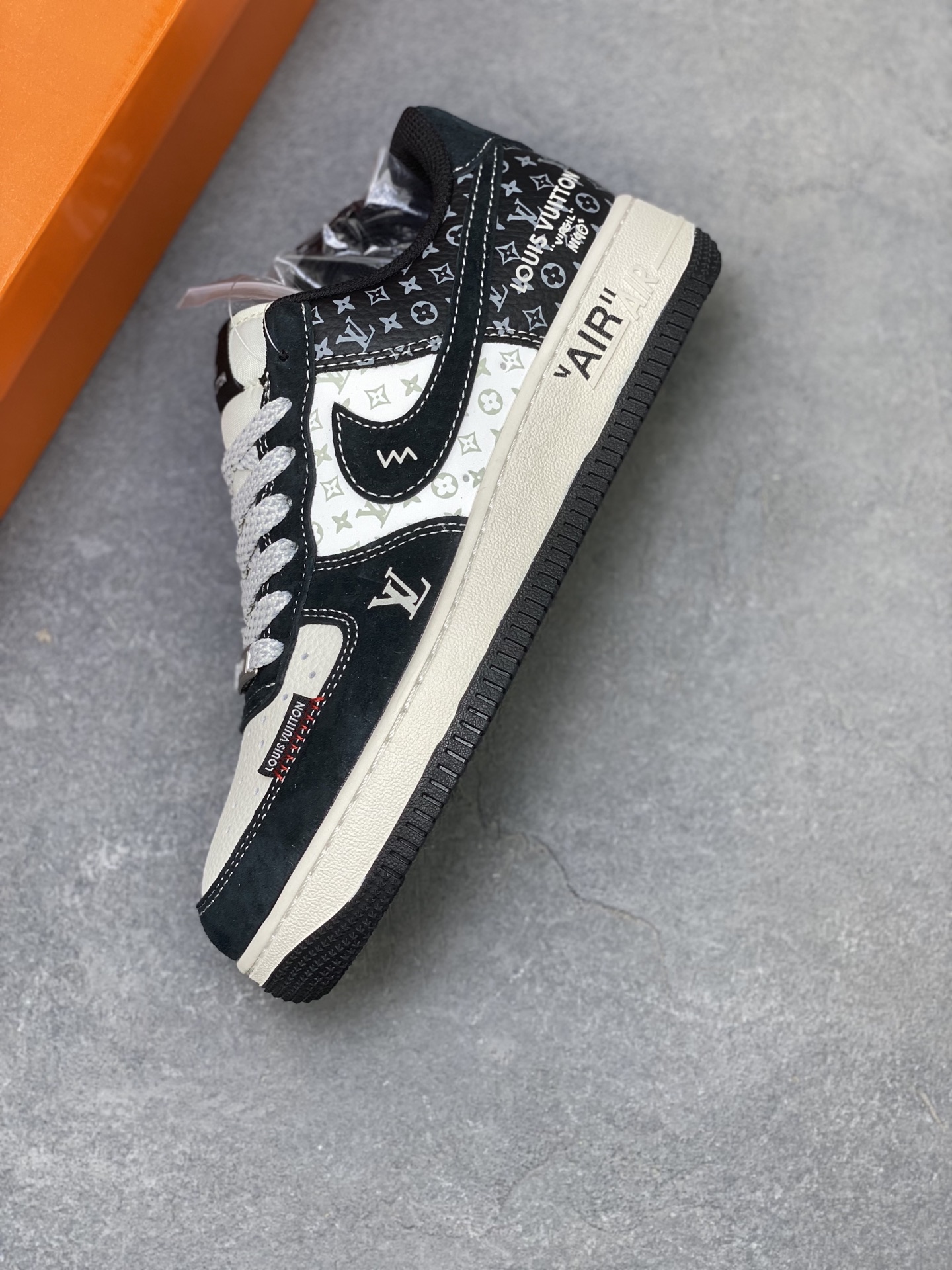 Nike Air Force 1 '07 Low Louis Vuitton Custom Sneakers 8 i1756311775146 9896 0 6