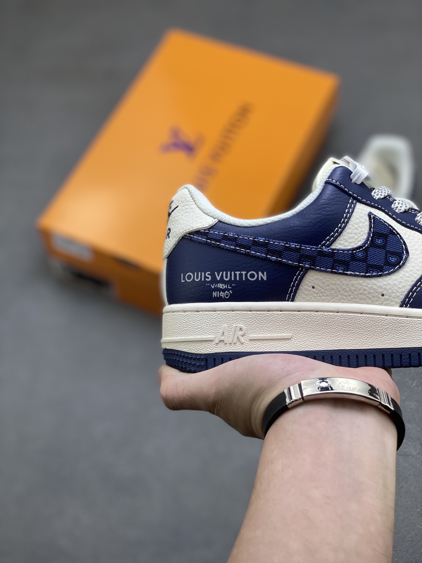 Nike Air Force 1 '07 Low Louis Vuitton Sneakers Limited Edition JP8028-009 28 i1756311821634 2890 0 4
