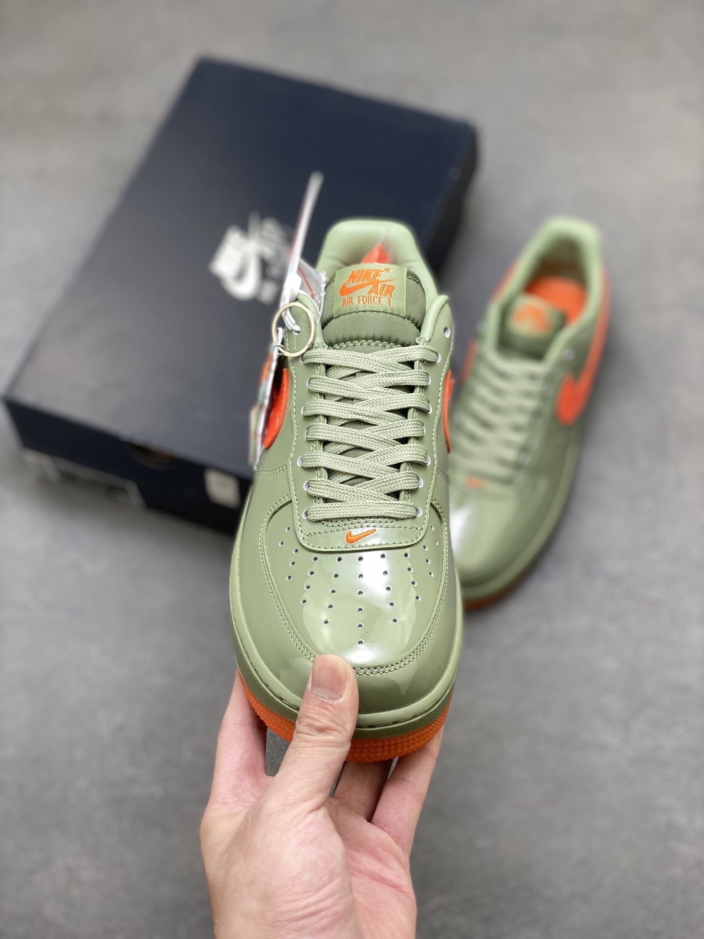 Nike Air Force 1 '07 Low Olive/Orange Limited Edition - HJ9118-386 3 i1756311962567 505 0 1