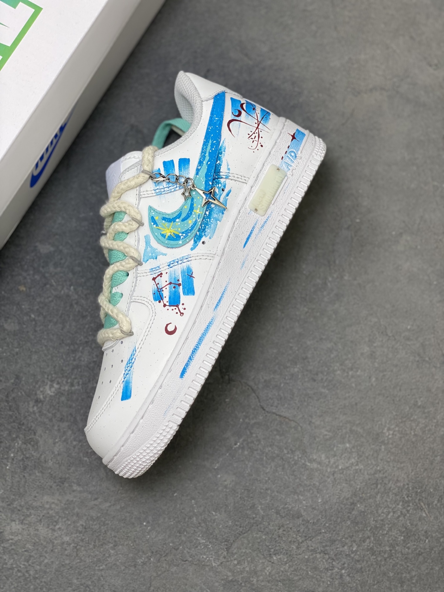 Nike Air Force 1 '07 Low White/Multi-Color Casual Sneakers 8 i1756312111196 867 0 6