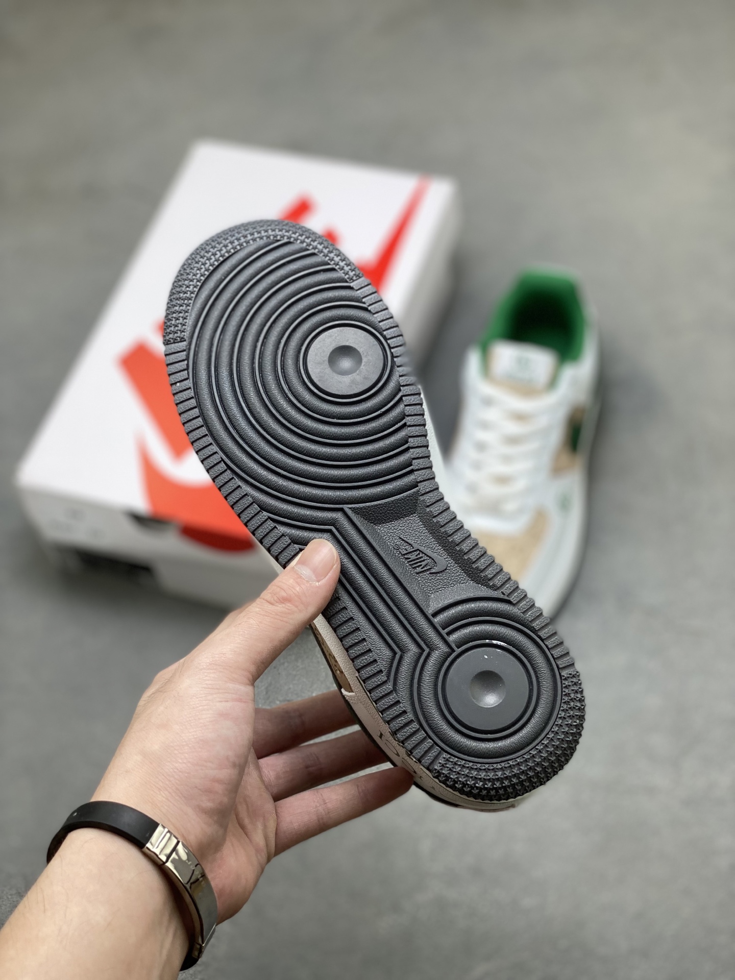Nike Air Force 1 '07 Low Custom Gucci Sneakers - Limited Edition 7 i1756396920933 6328 0 5