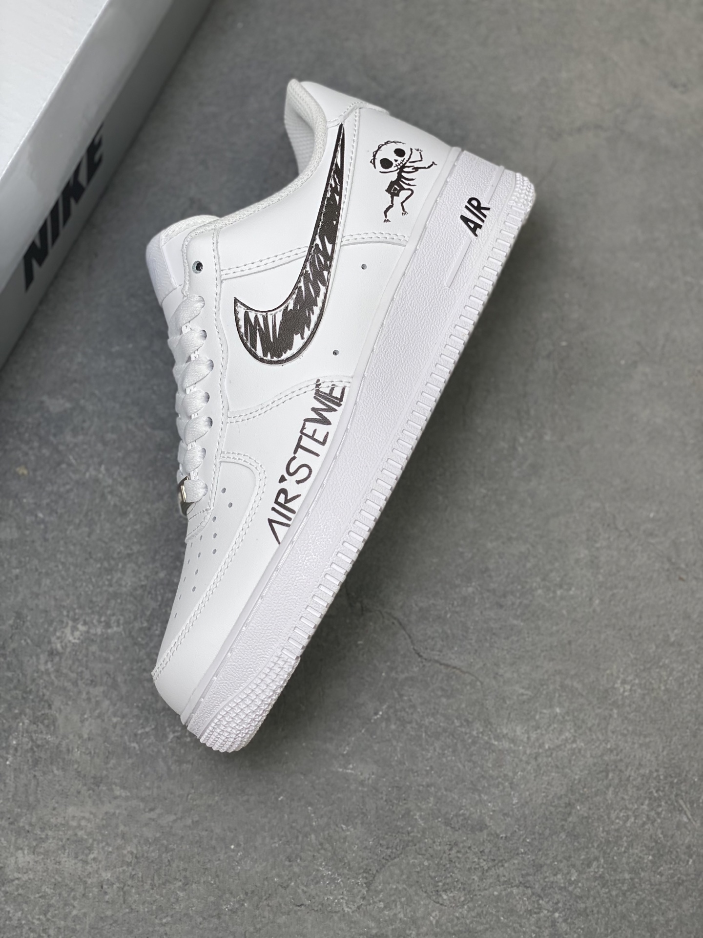 Nike Air Force 1 '07 Low White/Black Custom Sneakers 30 i1756397065042 153 0 6