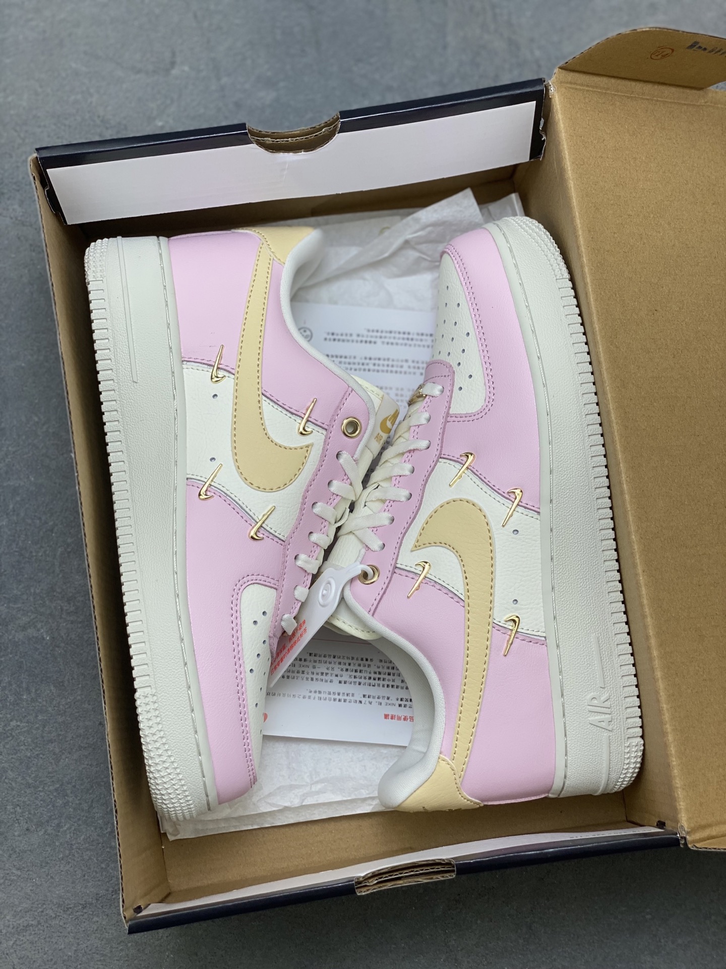 Nike Air Force 1 '07 Low Pink Gold Stitching Women's Shoes IB2574-600 32 i1756399576426 76 0 8