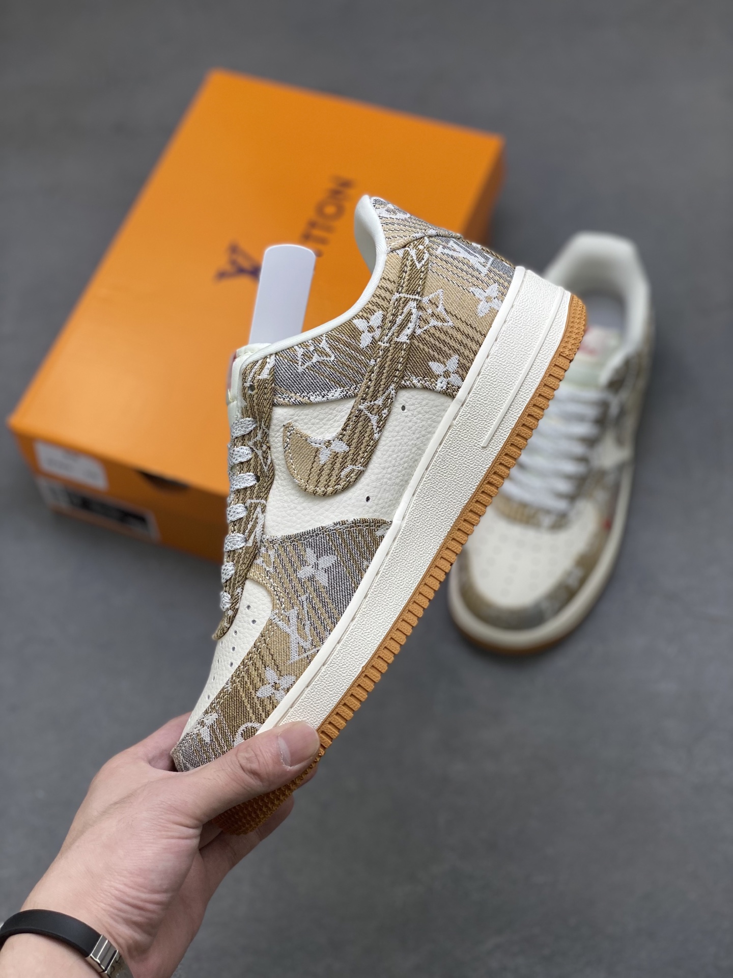 Nike Air Force 1 '07 Low: A Stylish and Limited Edition Sneaker 4 i1756484455043 3134 0 2