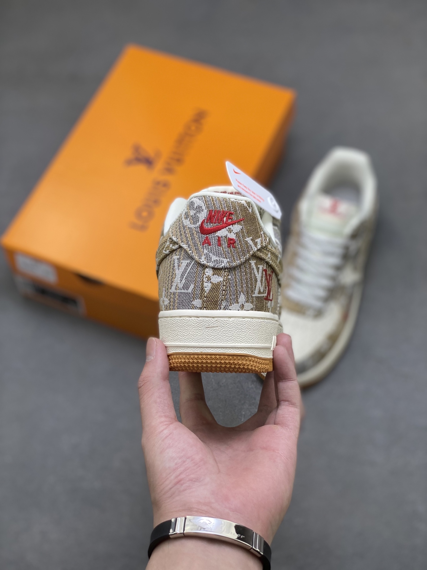 Nike Air Force 1 '07 Low: A Stylish and Limited Edition Sneaker 5 i1756484455176 3930 0 3