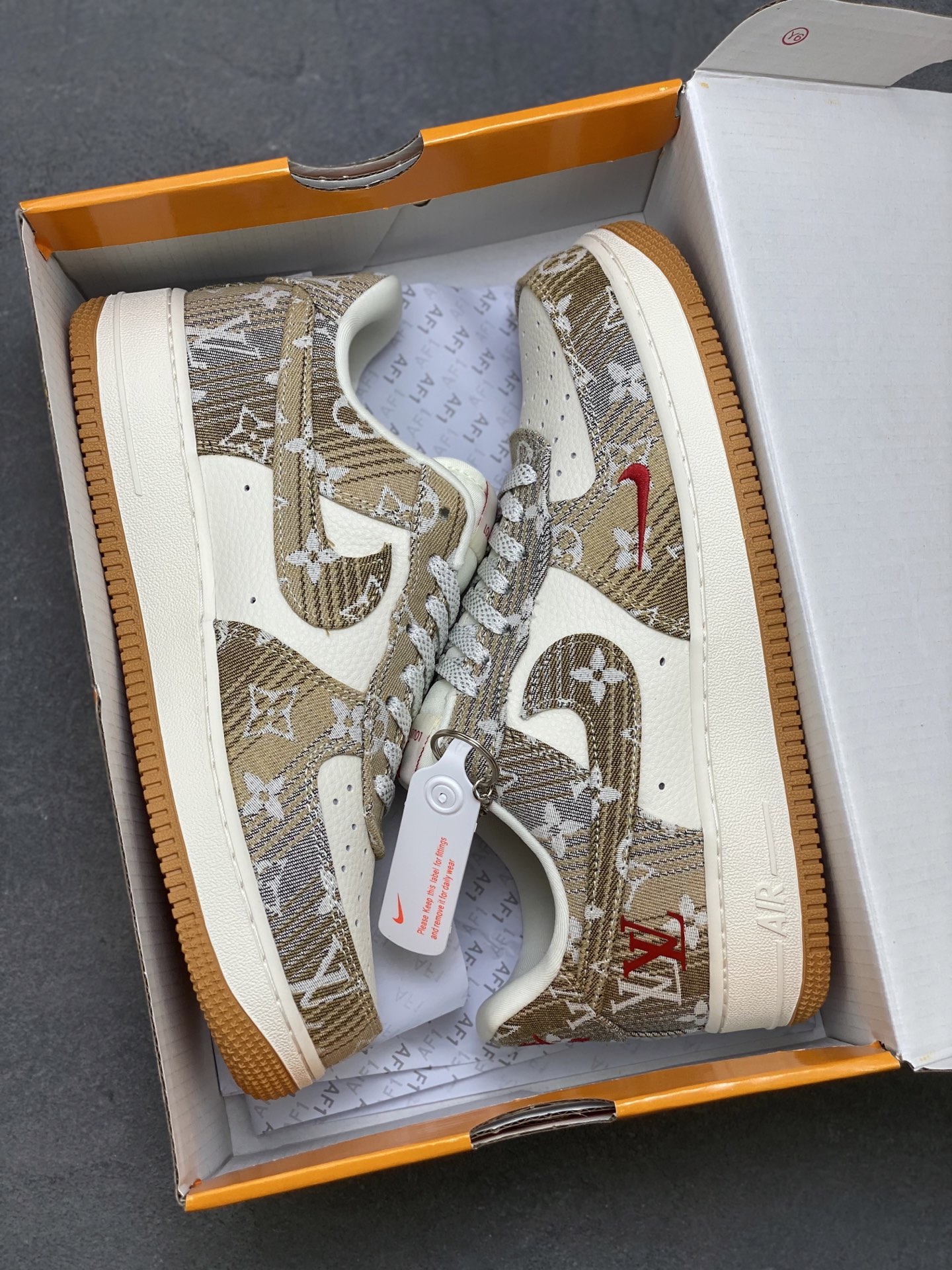 Nike Air Force 1 '07 Low: A Stylish and Limited Edition Sneaker 10 i1756484457621 9916 0 8