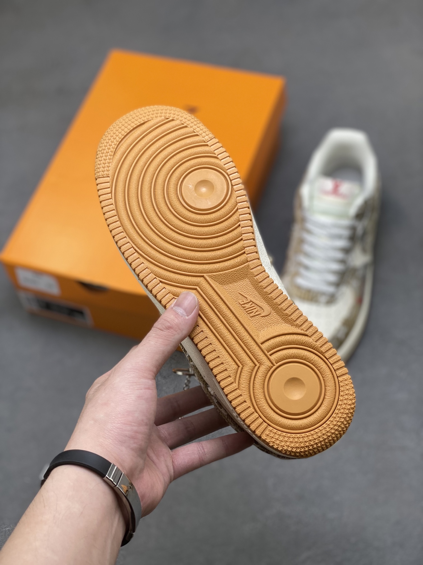 Nike Air Force 1 '07 Low: A Stylish and Limited Edition Sneaker 7 i1756484457676 6462 0 5