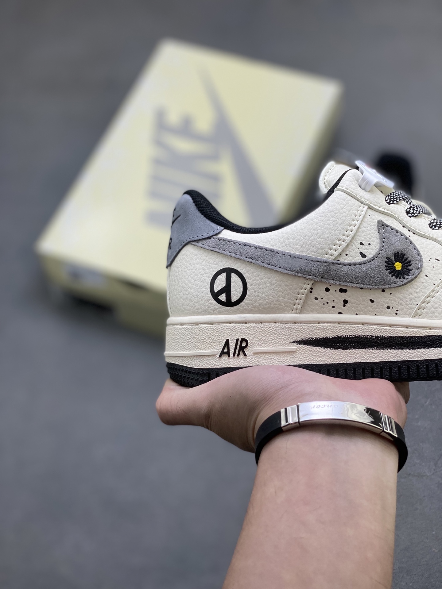 Nike Air Force 1 '07 Low PEACEMINUSONE - Limited Edition Sneakers 6 i1756486787727 2077 0 4