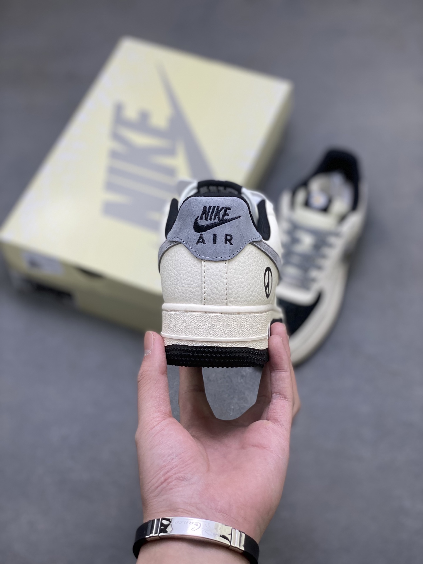 Nike Air Force 1 '07 Low PEACEMINUSONE - Limited Edition Sneakers 5 i1756486792393 5431 0 3