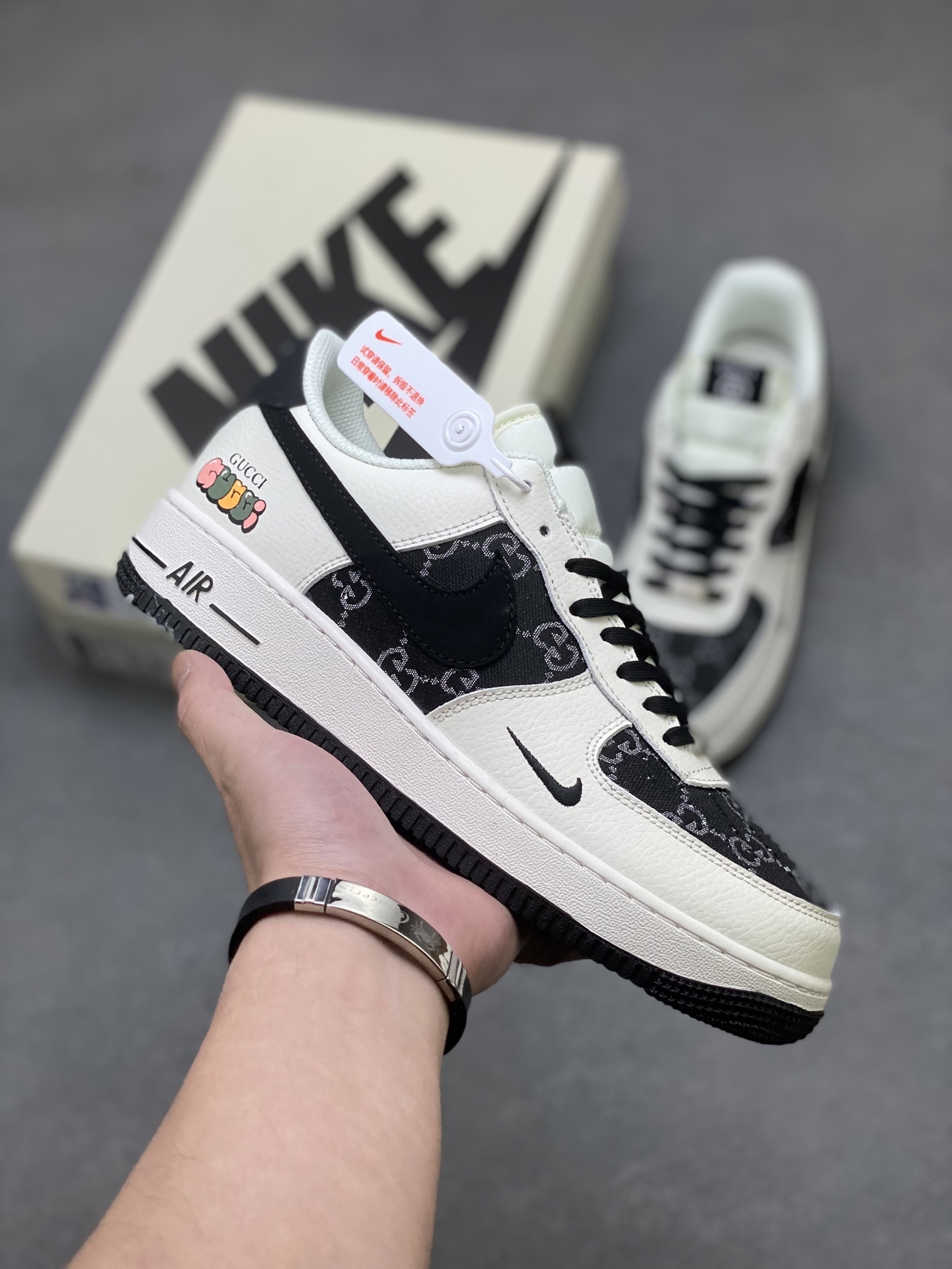 Nike Air Force 1 '07 Low Black and White Designer Sneakers for Men and Women 2 i1756486841258 9417 0 0