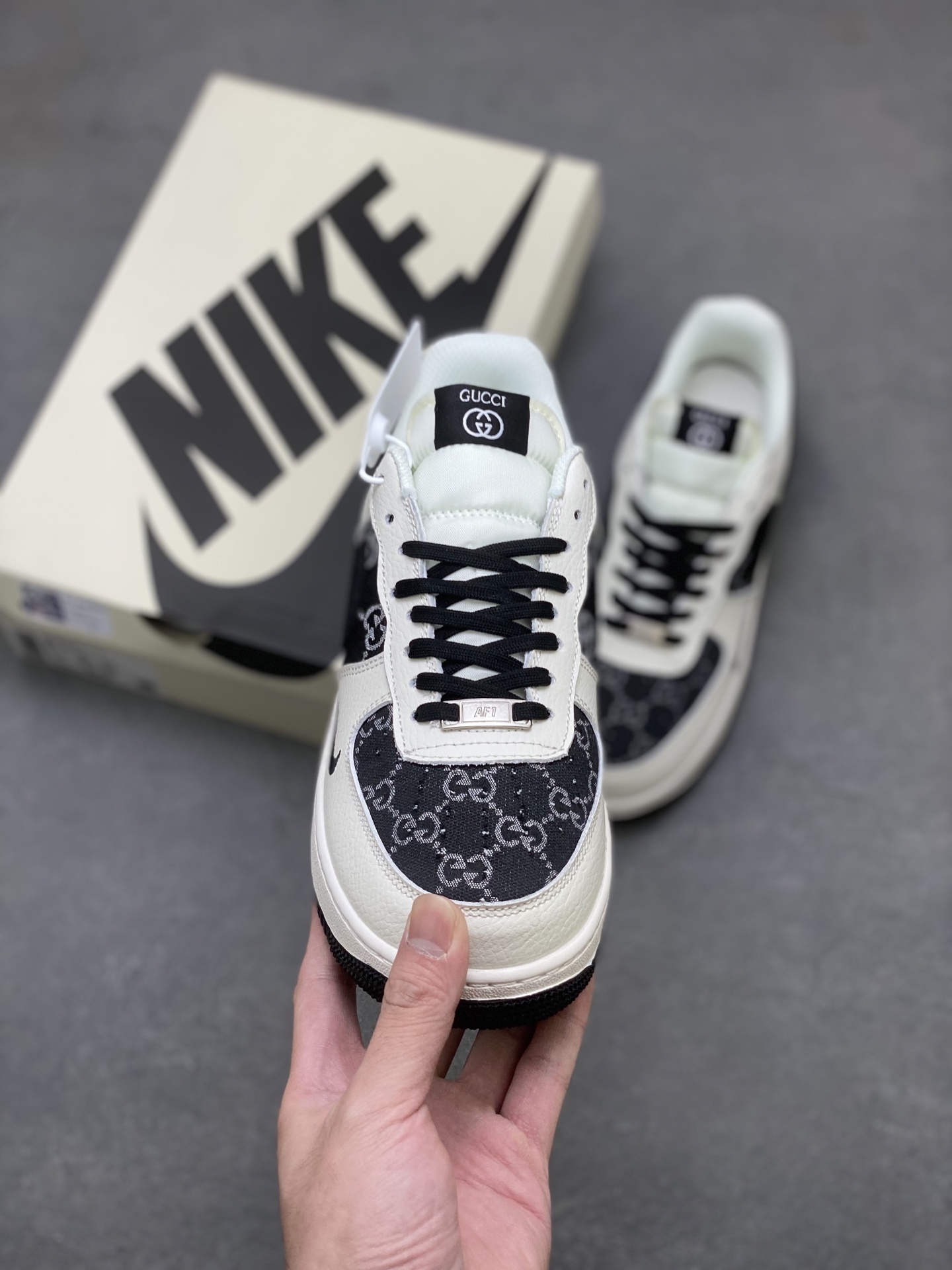 Nike Air Force 1 '07 Low Black and White Designer Sneakers for Men and Women 3 i1756486843842 2856 0 1