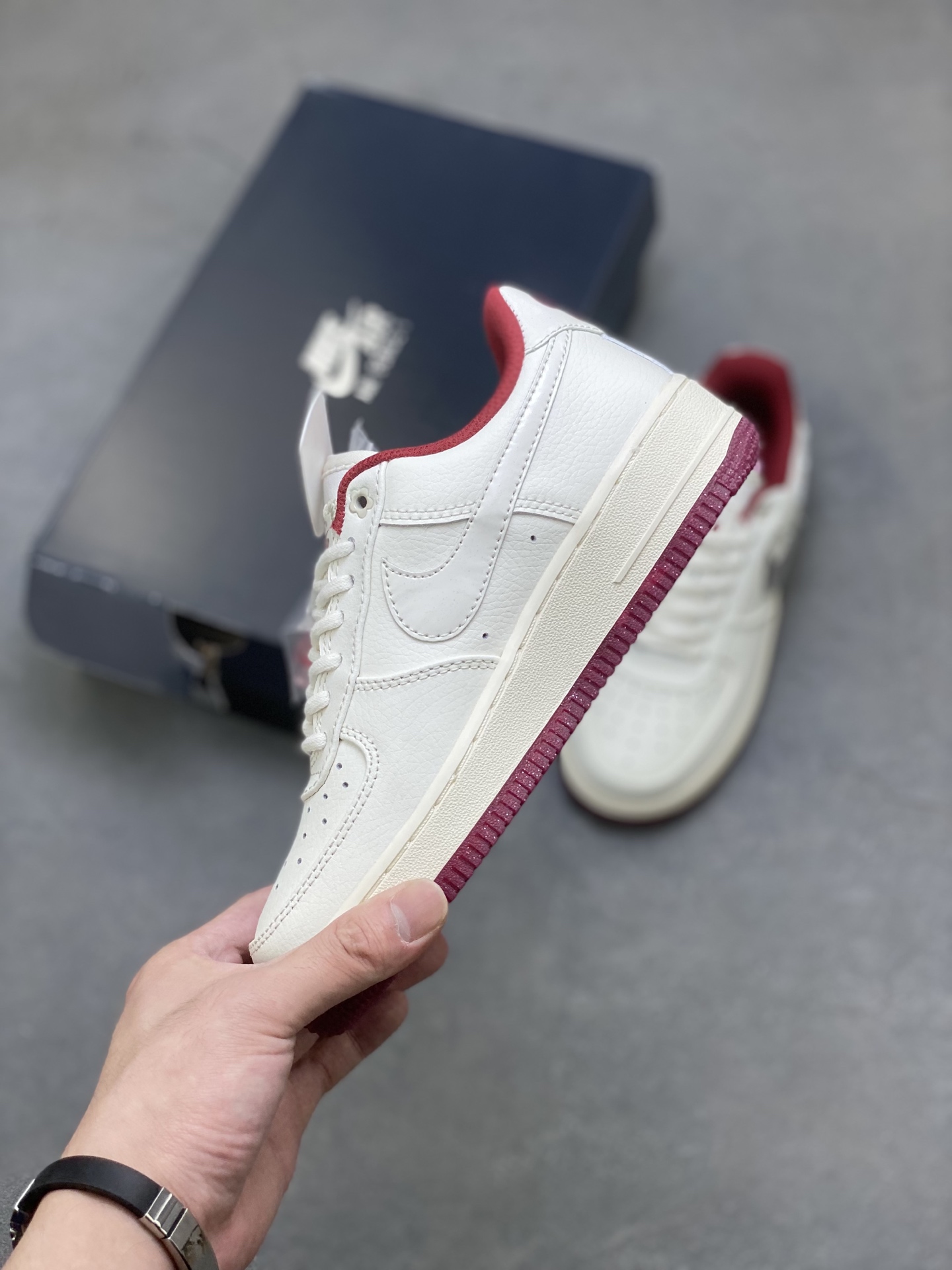 Nike Air Force 1 '07 Low Cream/Burgundy Sneakers FZ5068-161 4 i1756571380240 8085 0 2