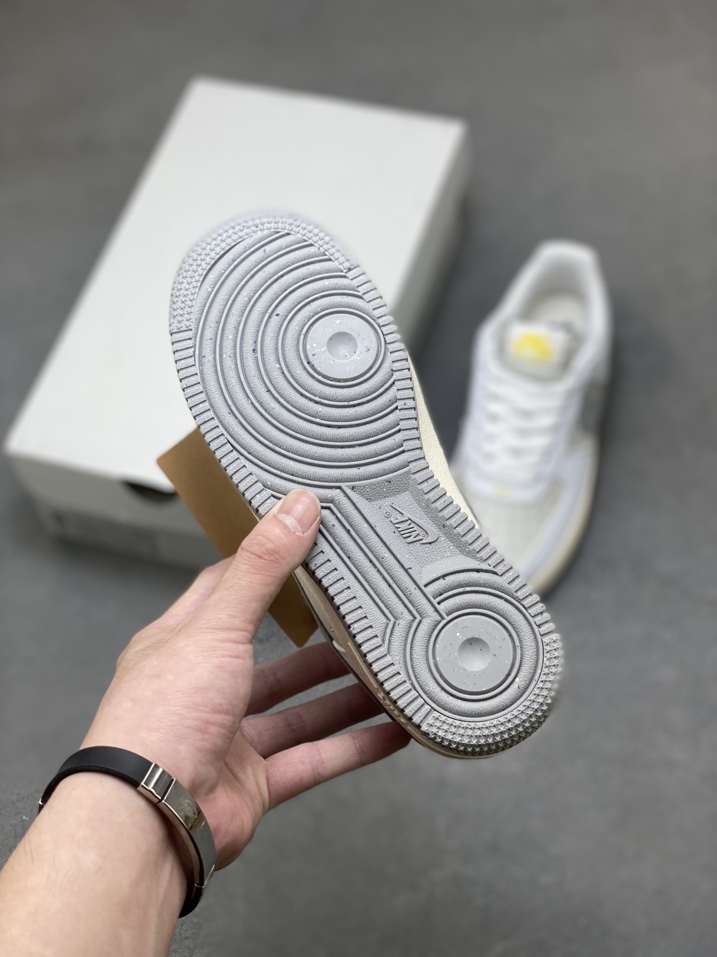 Nike Air Force 1 '07 Low White/Grey Casual Shoes - Limited Edition 7 i1756571426993 4719 0 5