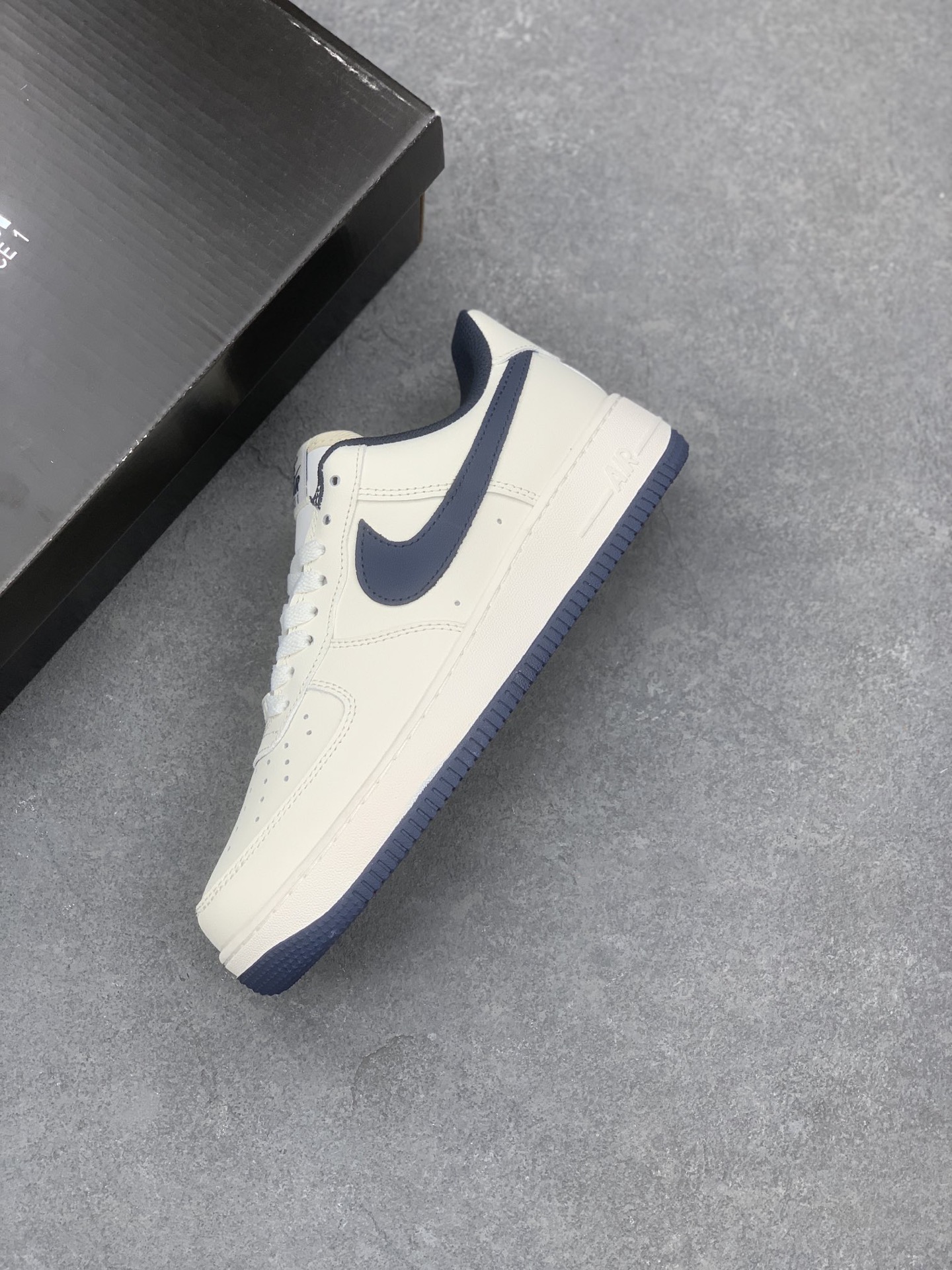 Nike Air Force 1 '07 Low Sneakers - Ivory/Navy, Company Grade Quality 8 i1756571706382 5928 0 6