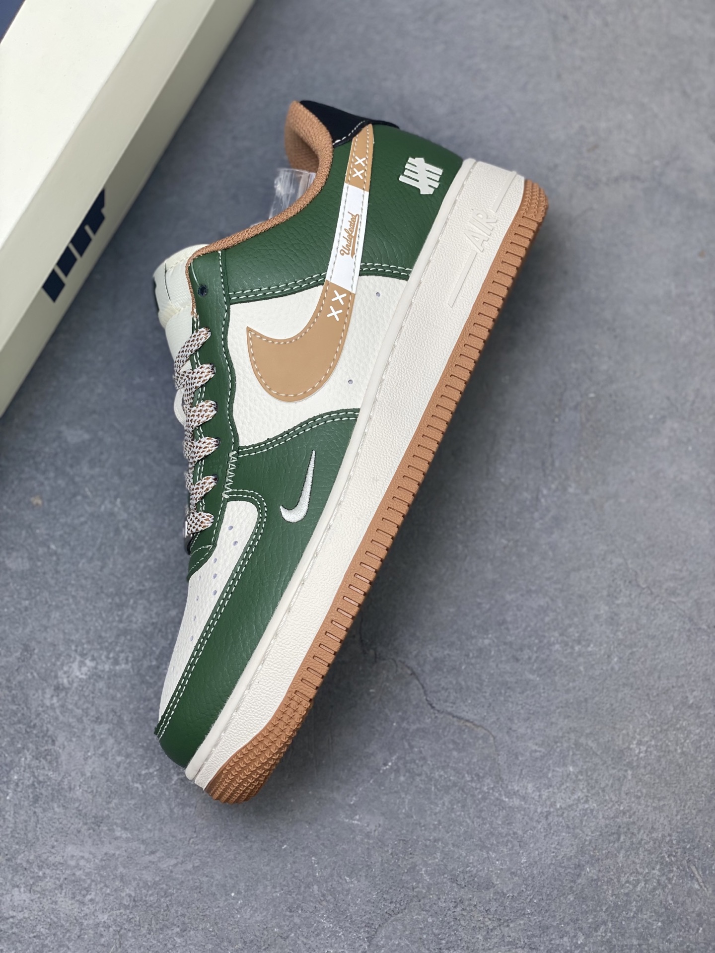 Nike Air Force 1 '07 Low Green/White Casual Sneakers JP8028-006 8 i1756656609912 2466 0 6