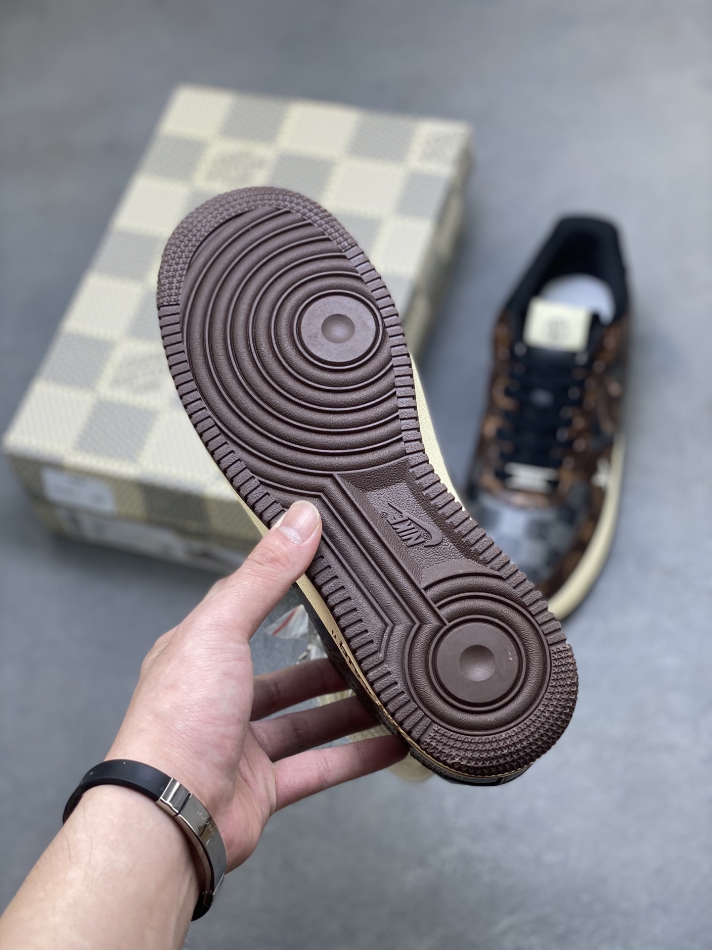 Nike x Louis Vuitton Air Force 1 Low Custom Sneakers - Limited Edition 7 i1756828880338 7360 0 5