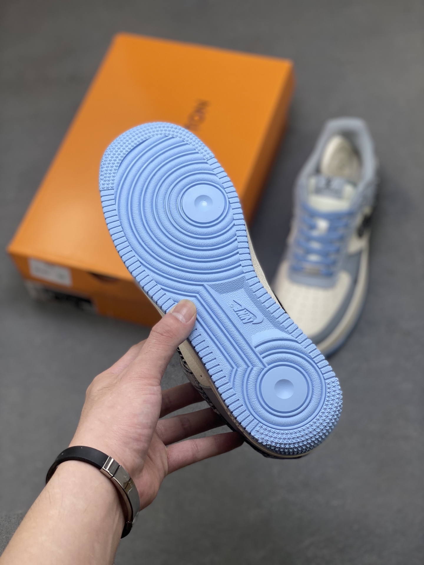 Nike Air Force 1 '07 Low - Limited Edition Sneakers (Louis Vuitton) 7 i1756829025437 3624 0 5