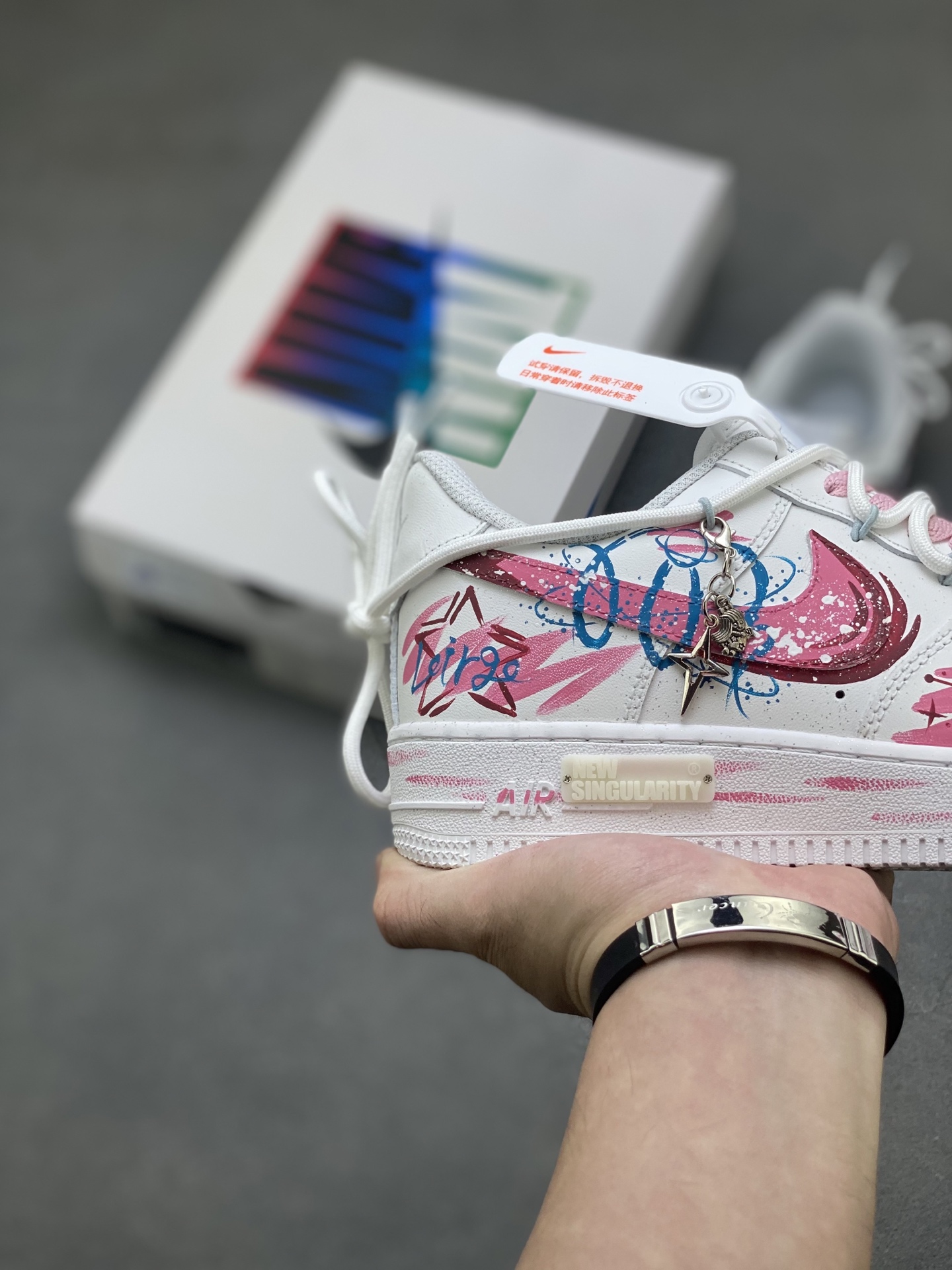 Nike Air Force 1 '07 Low White/Pink Limited Edition Sneakers 6 i1757009144445 3348 0 4
