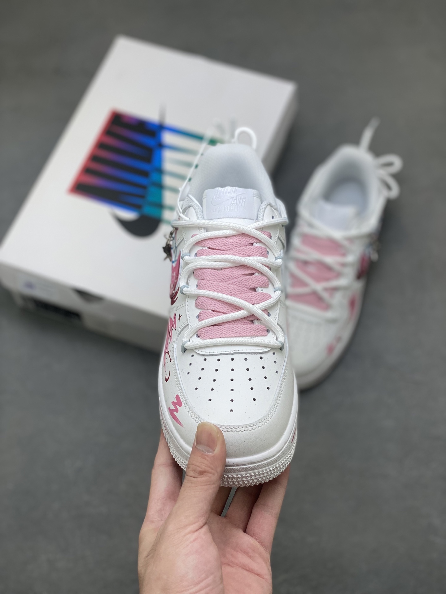 Nike Air Force 1 '07 Low White/Pink Limited Edition Sneakers 3 i1757009144739 8698 0 1