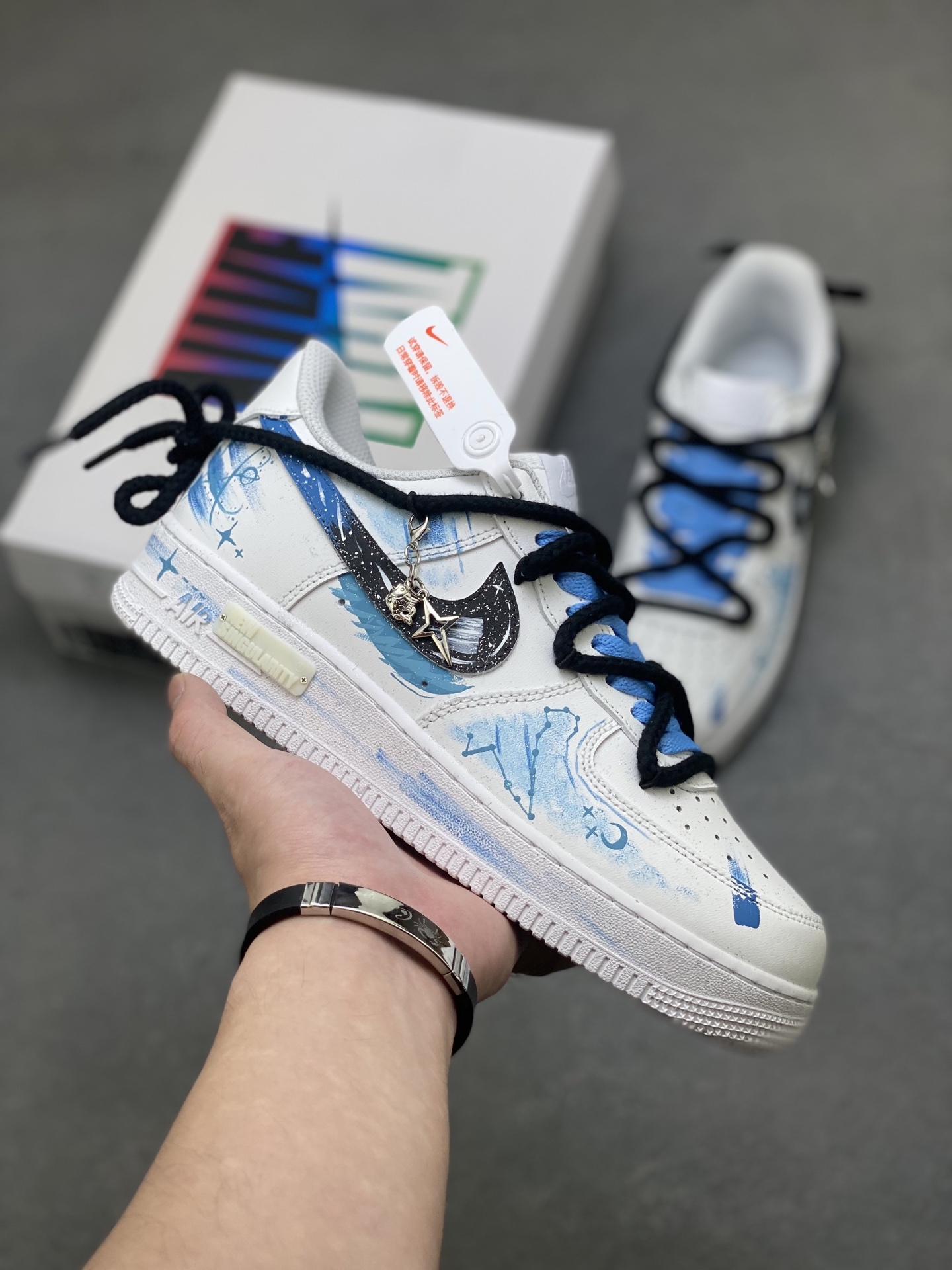Nike Air Force 1 '07 Low Sneakers Limited Edition with Constellation Design 2 i1757009189983 7565 0 0