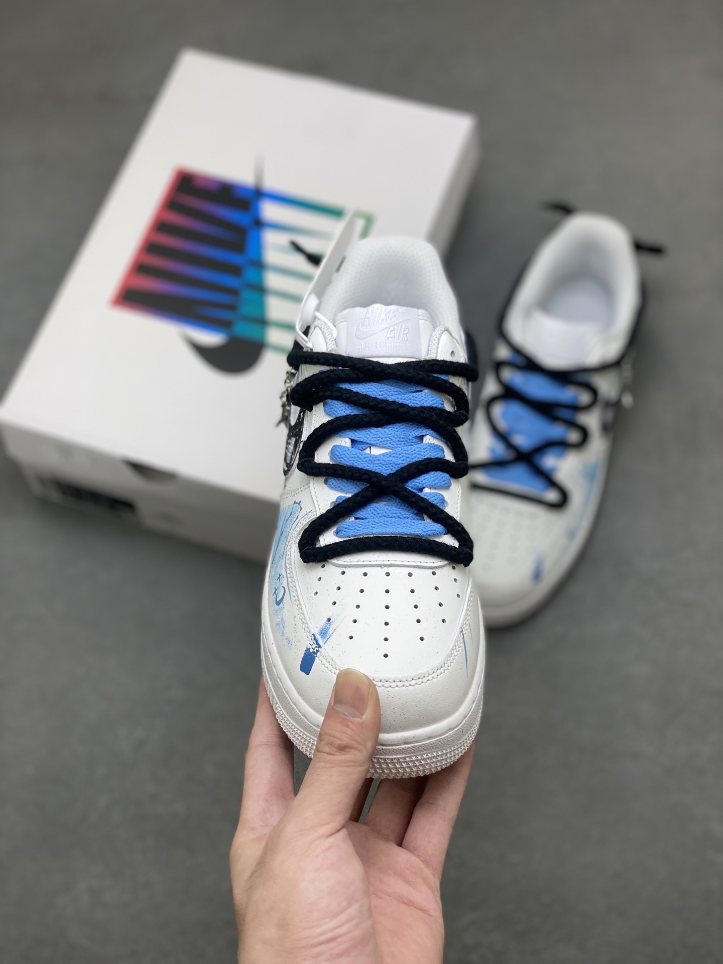 Nike Air Force 1 '07 Low Sneakers Limited Edition with Constellation Design 3 i1757009191894 5675 0 1