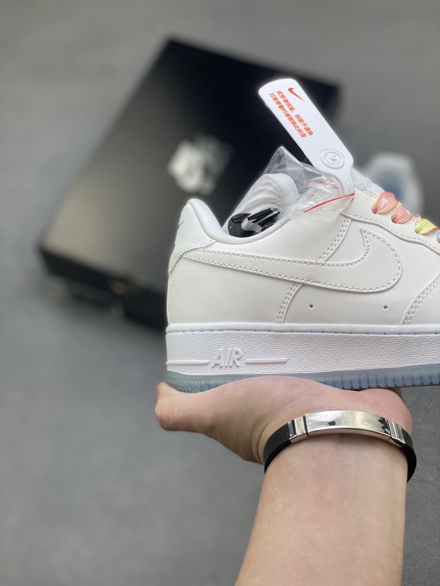Nike Air Force 1 '07 Low-Top Sneaker: Classic Style & Ultimate Comfort 6 i1757009504967 1392 0 4